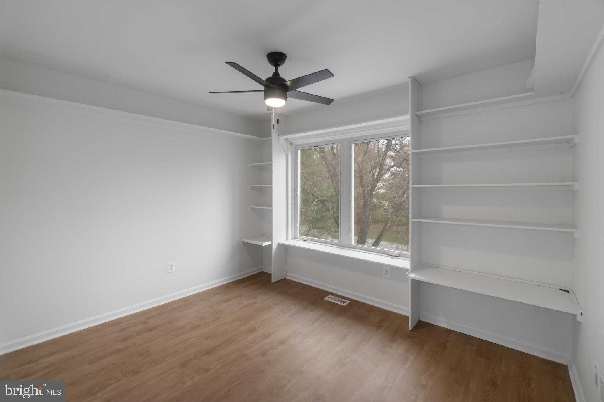 3617 Longridge CT photo 15