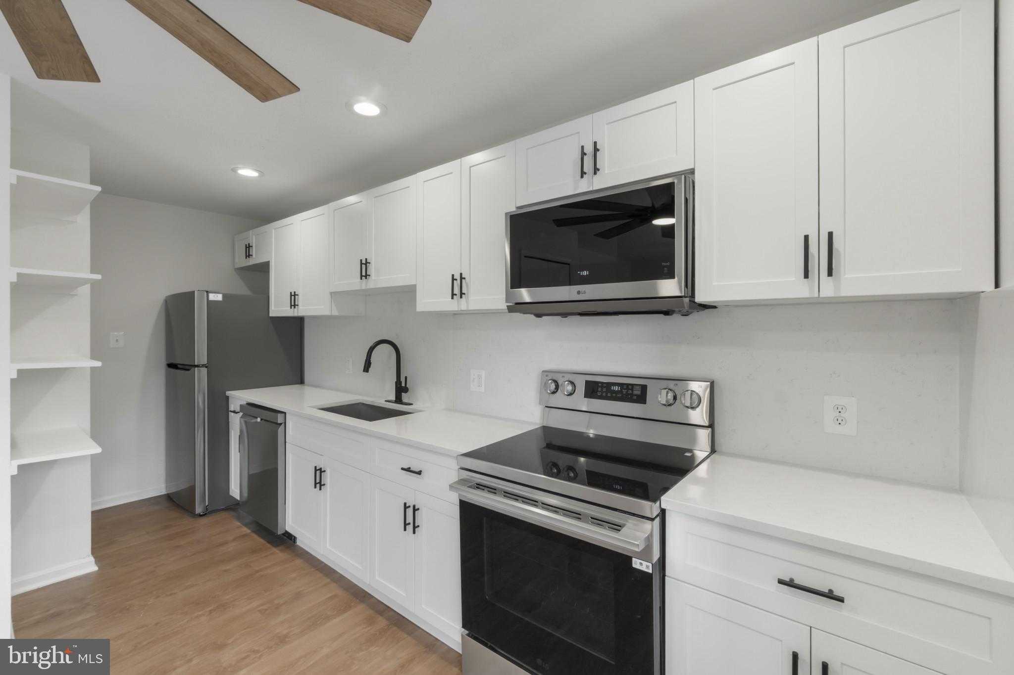 3617 Longridge CT photo 3