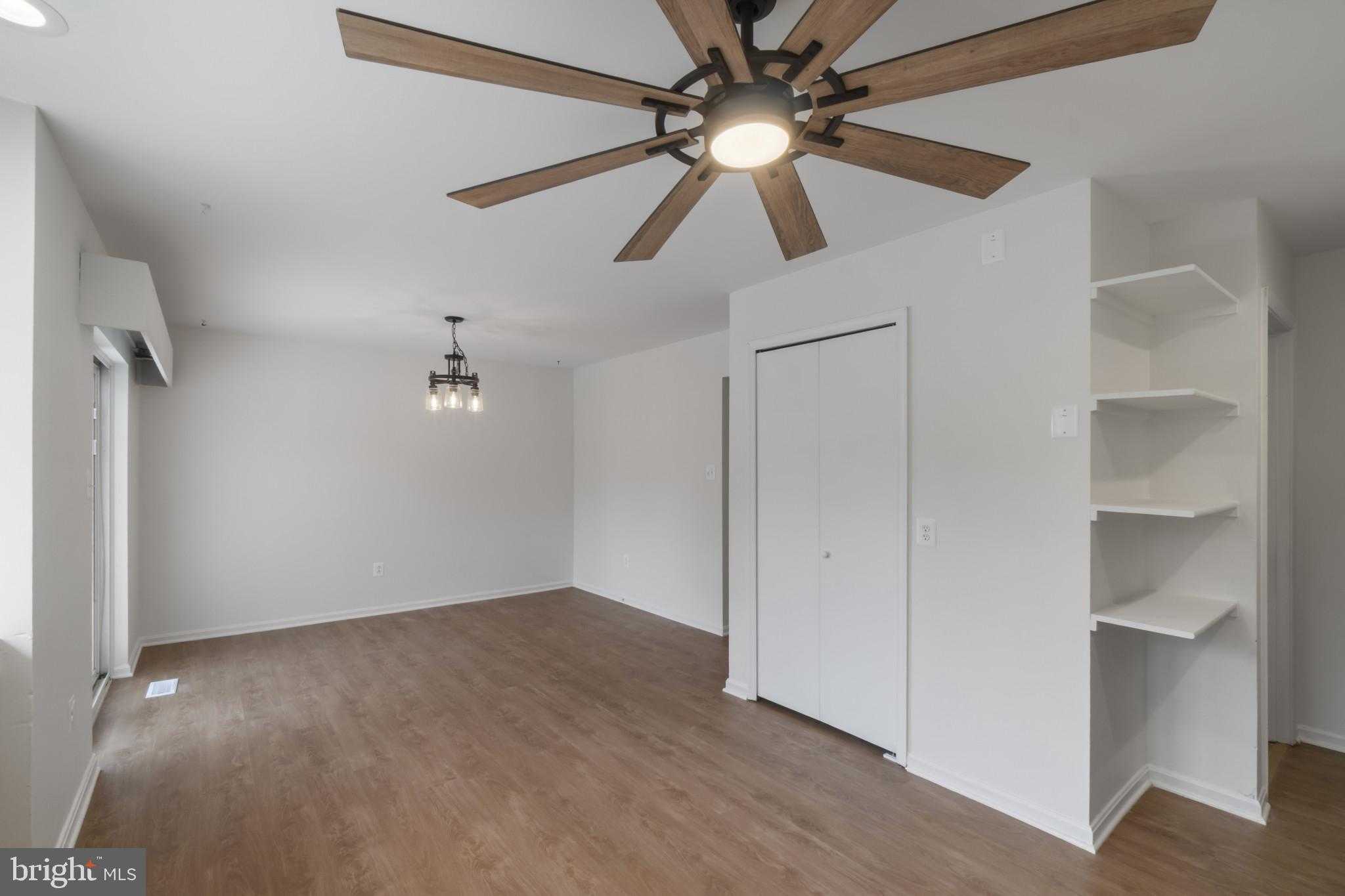 3617 Longridge CT photo 6