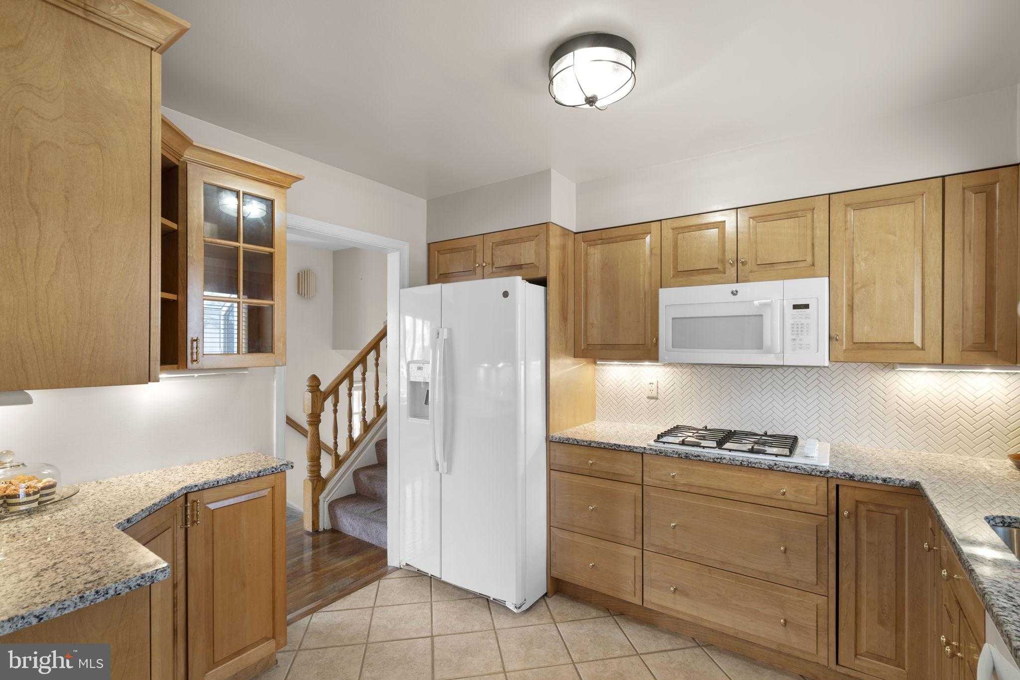 3008 Hardy Ave photo 9