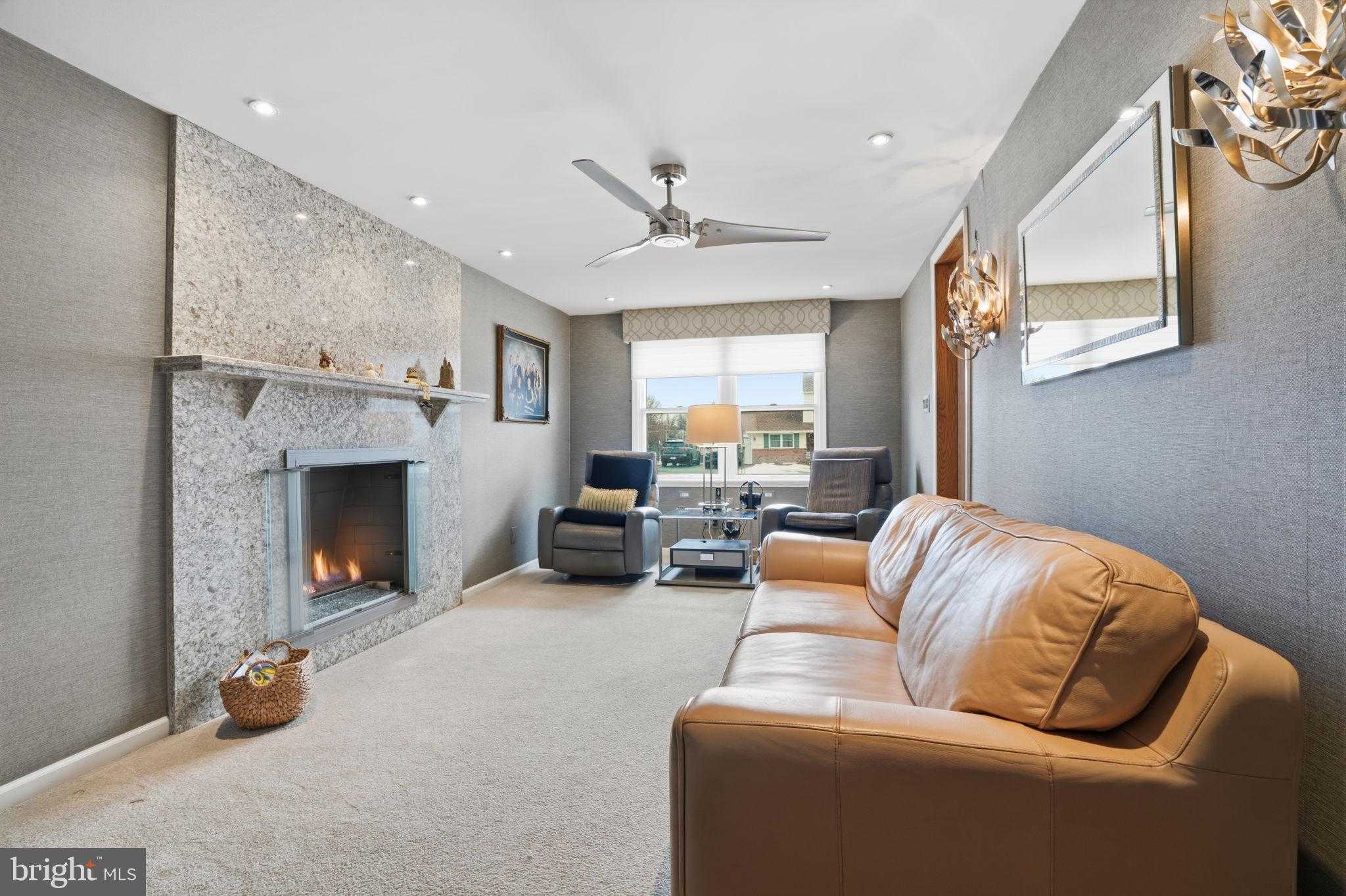 194 Gibson Ave photo 20