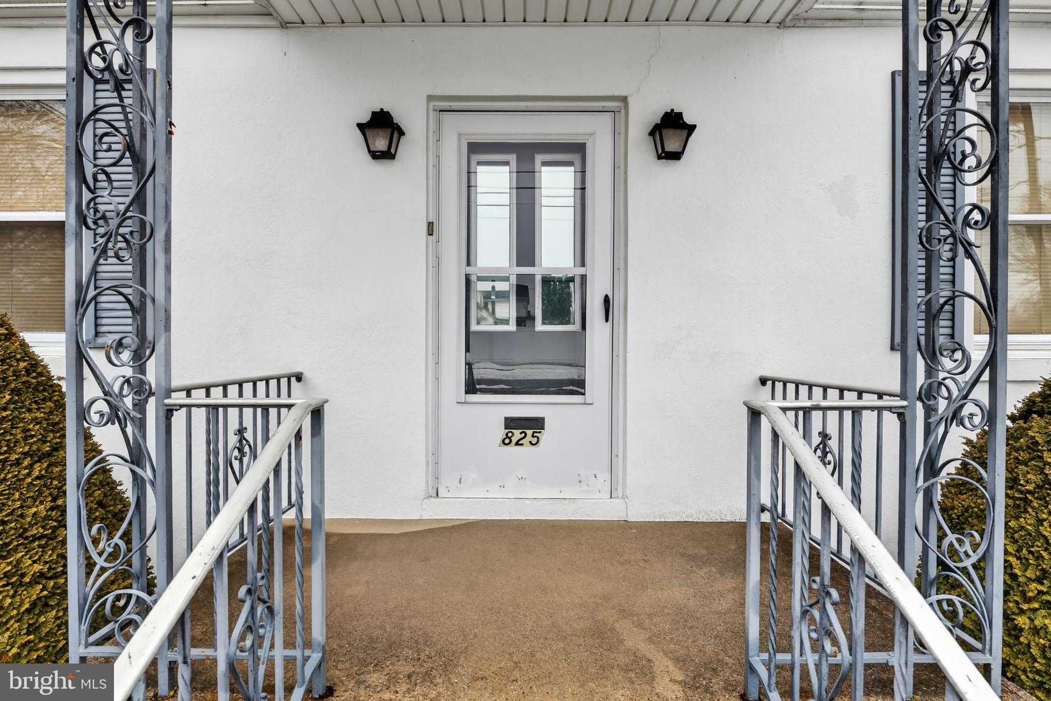 825 Bellefonte Ave photo 3