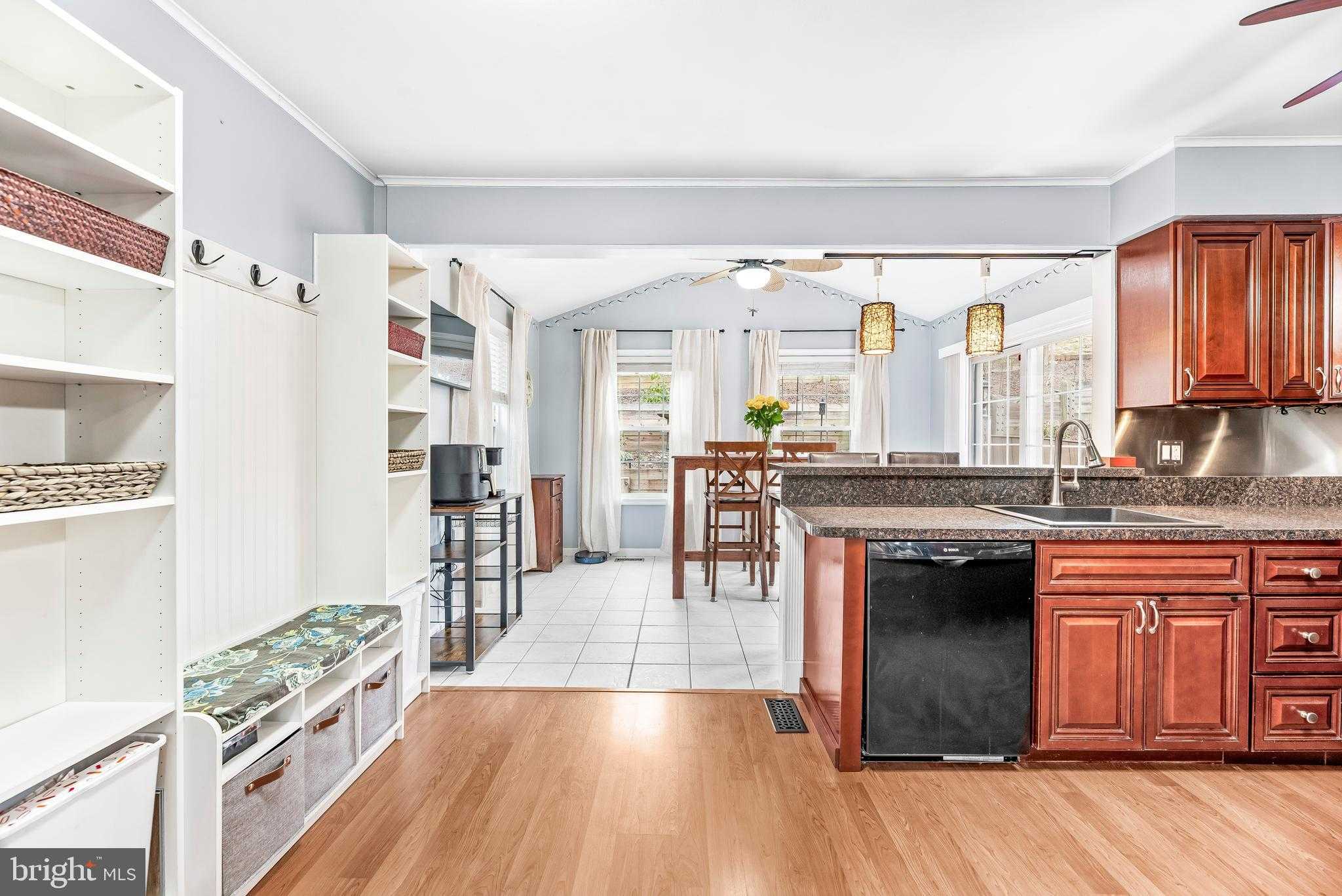 6309 Brookeview CT photo 7