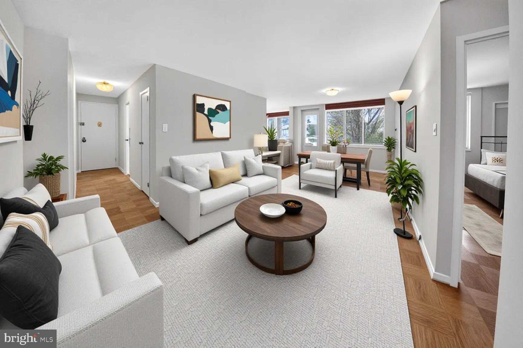 10401 Grosvenor Pl Apt 501 photo 2