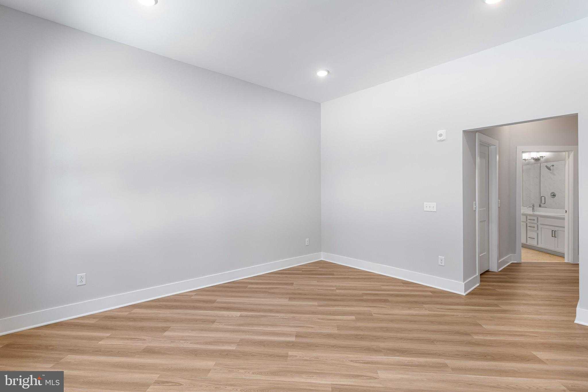 76 Old Mill Bottom Rd N Apt 102 photo 26