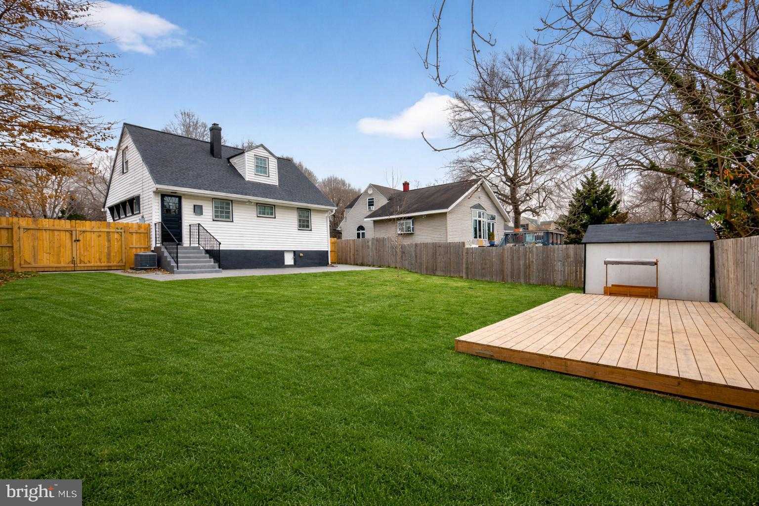 1925 Rollins Dr photo 6