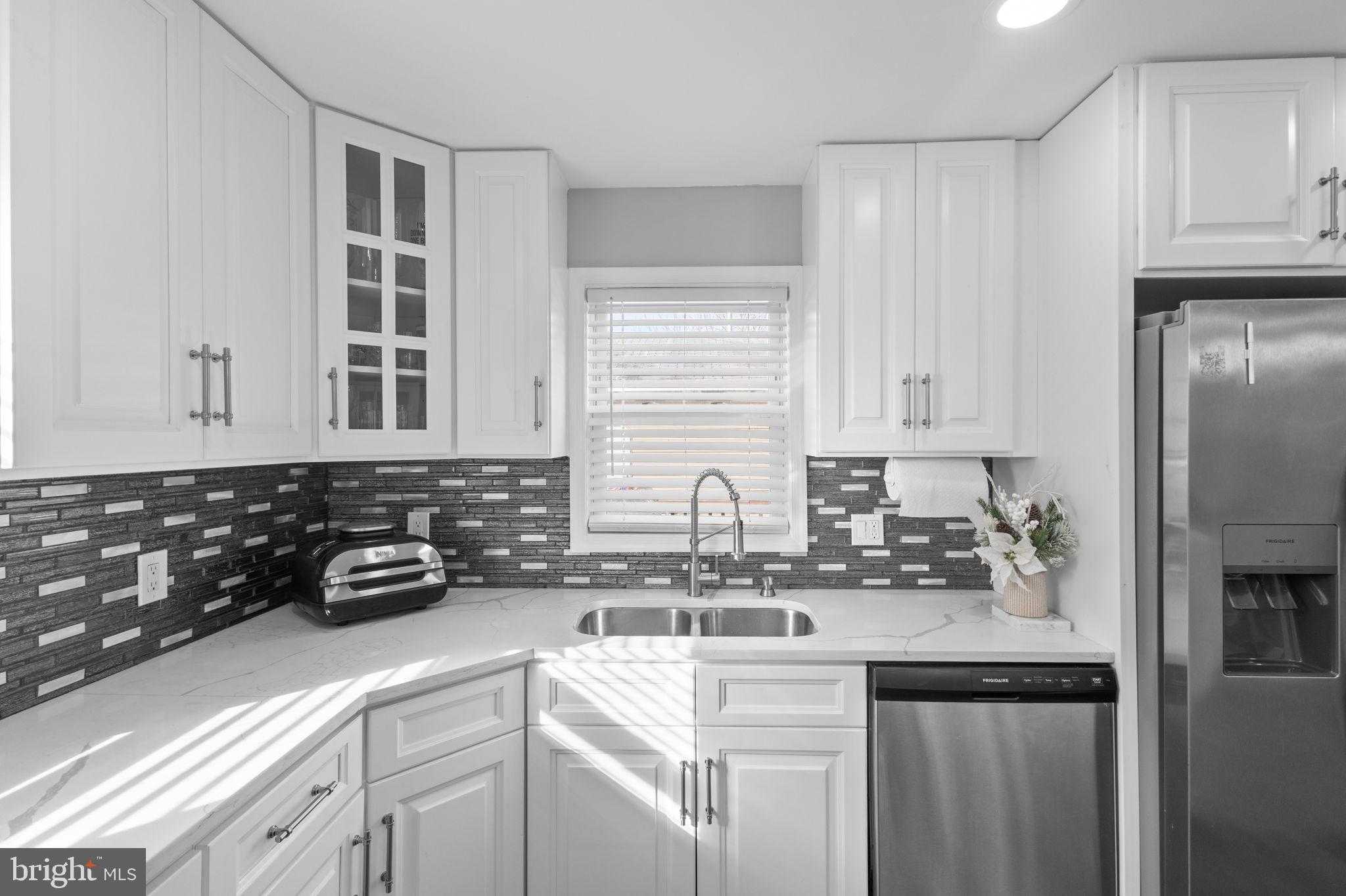 5706 Magie St photo 21