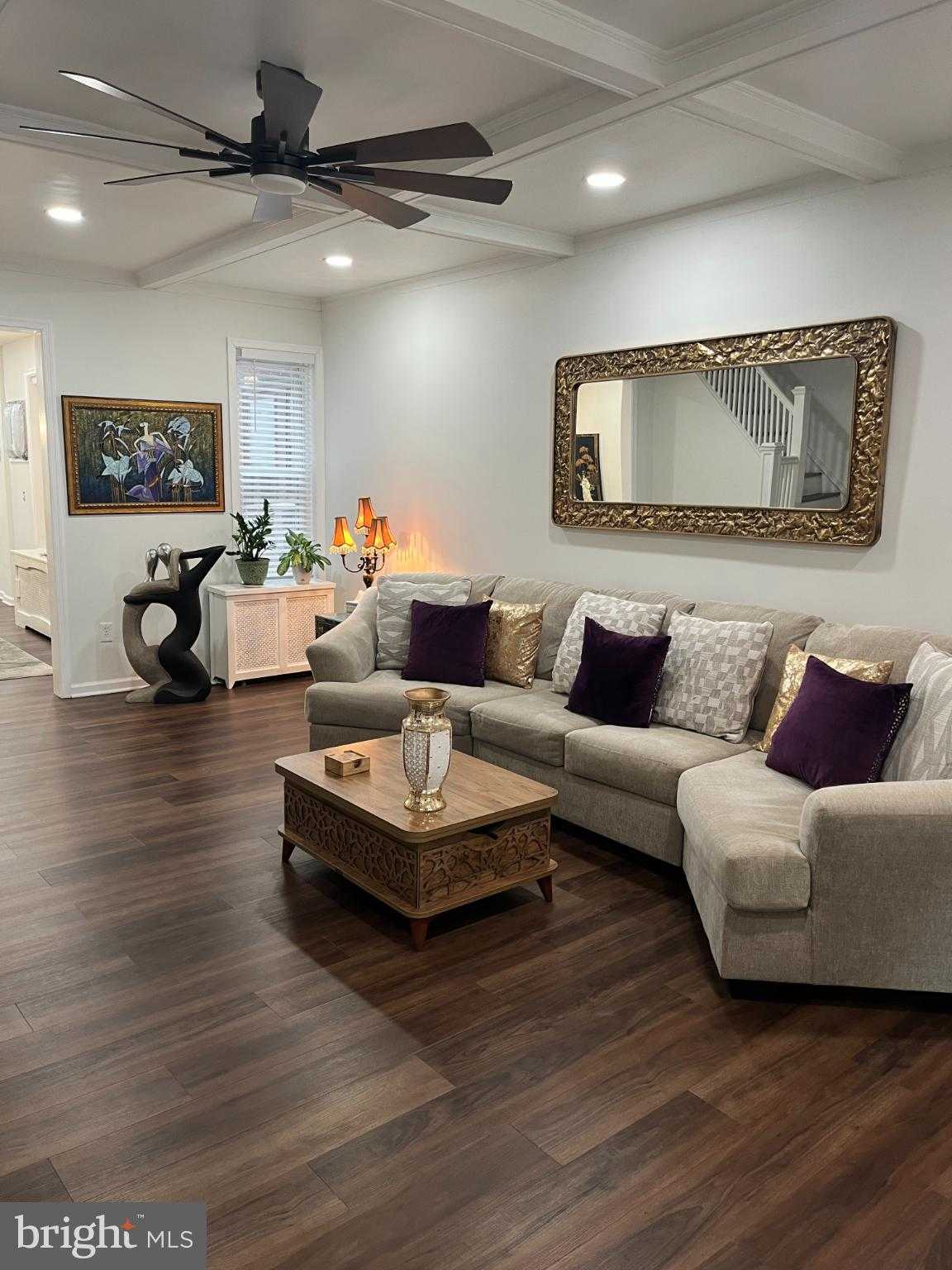 5929 Christian St photo 10