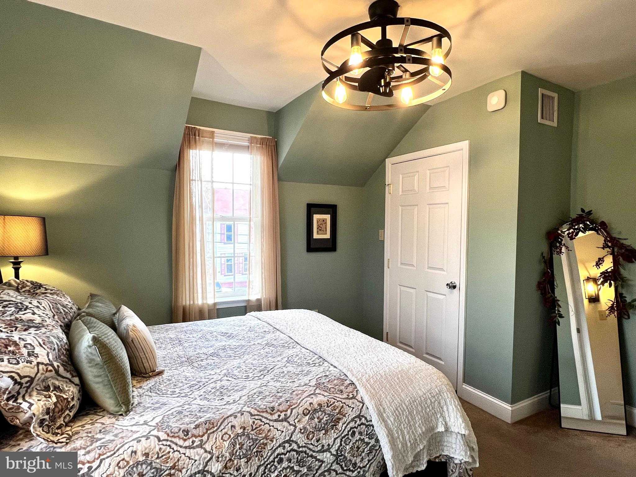 37 N Gay St photo 37