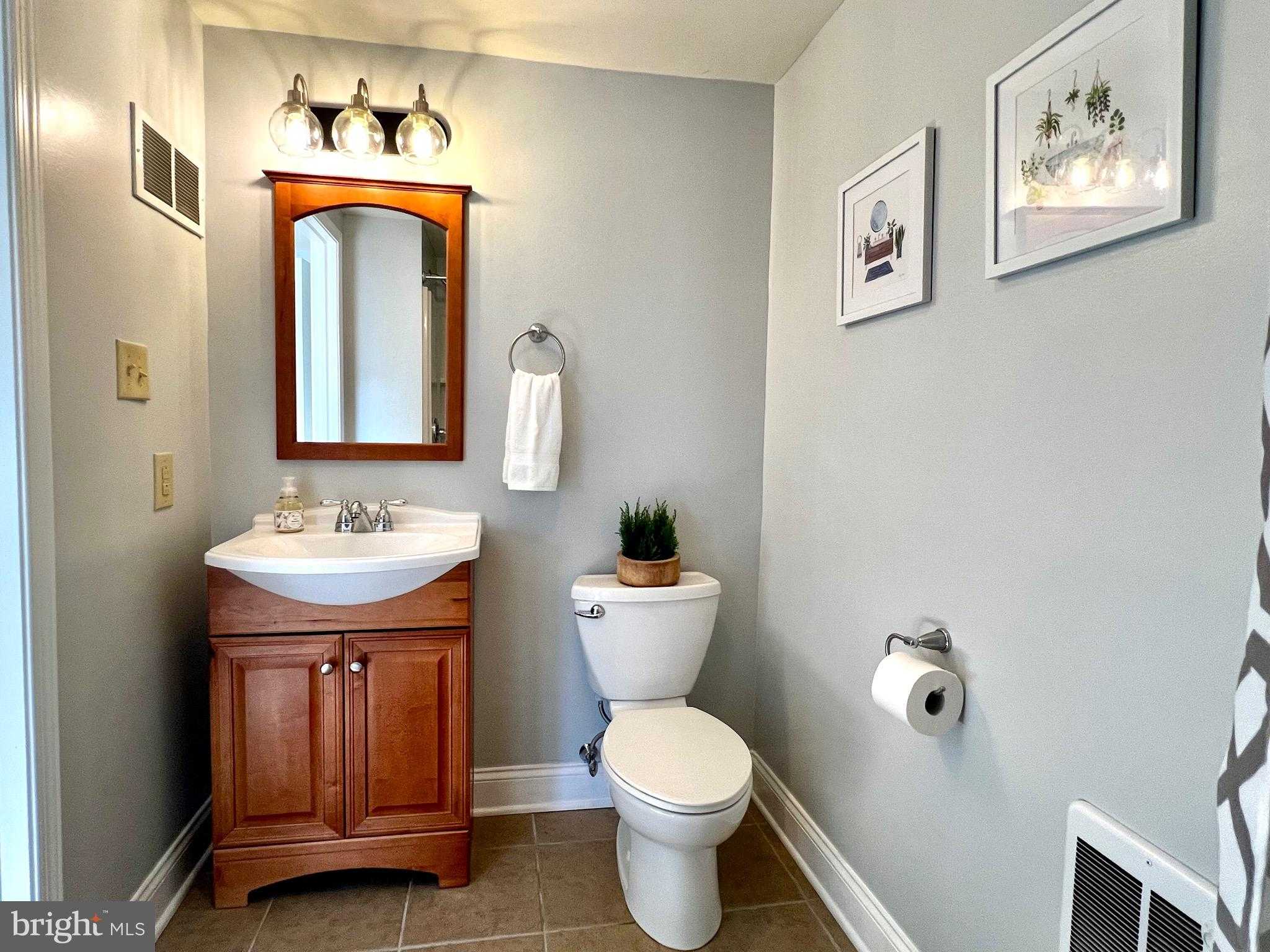 37 N Gay St photo 42