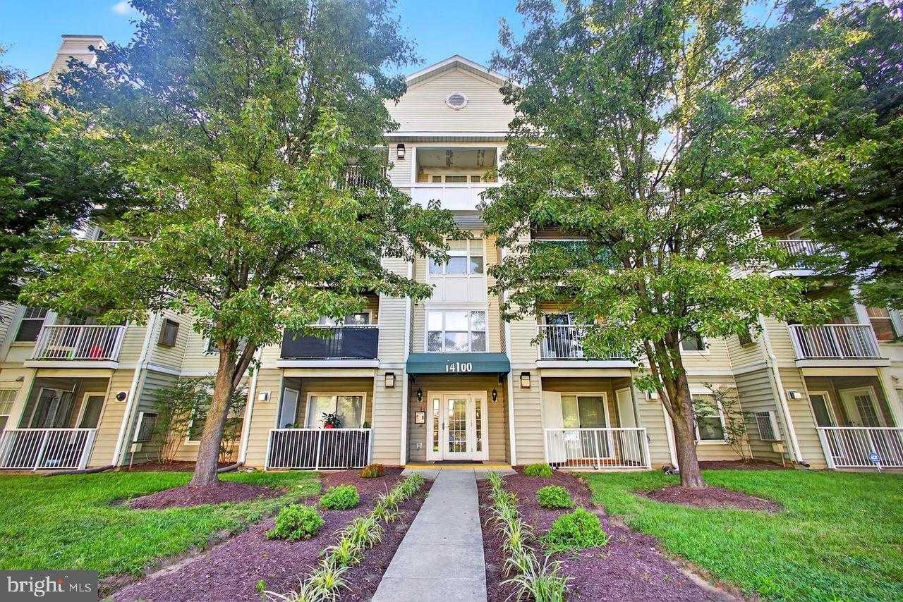 14100 Farnsworth Ln # 2307