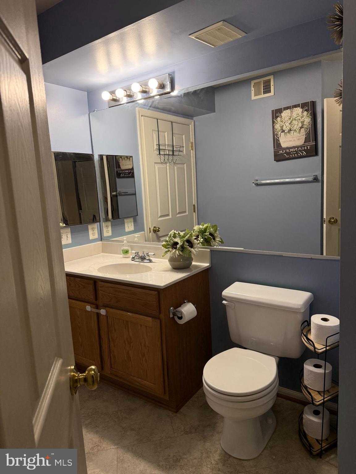 14100 Farnsworth Ln # 2307 photo 7