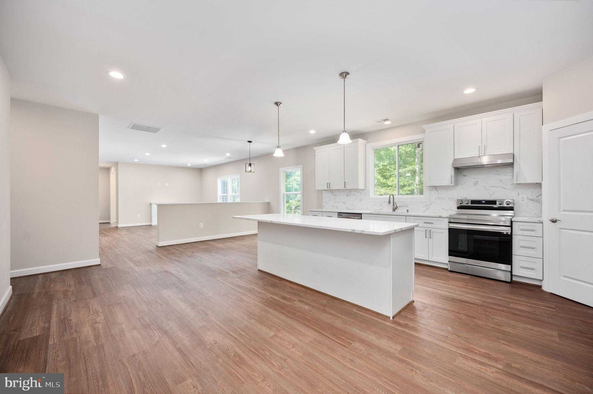 107 Gold Valley Rd photo 3