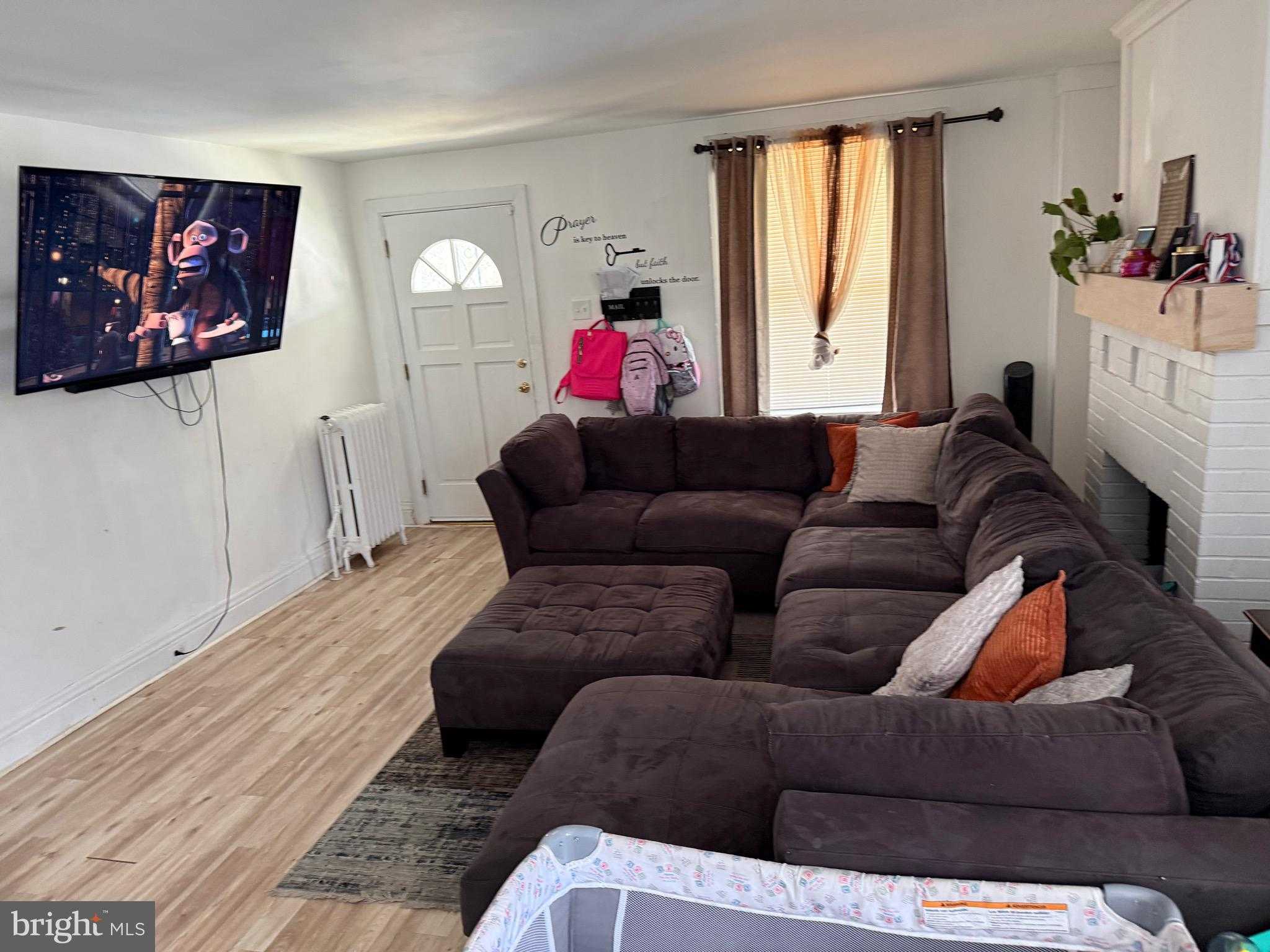 220 10th St photo 14