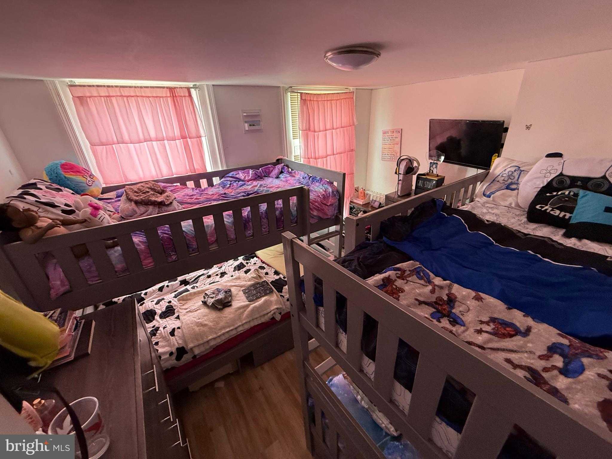 220 10th St photo 67