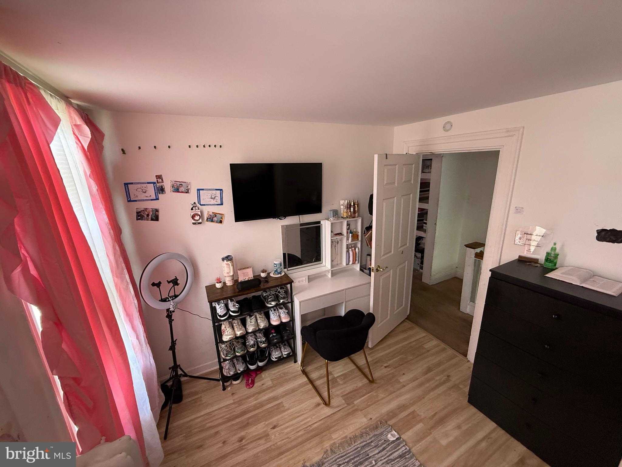 220 10th St photo 74