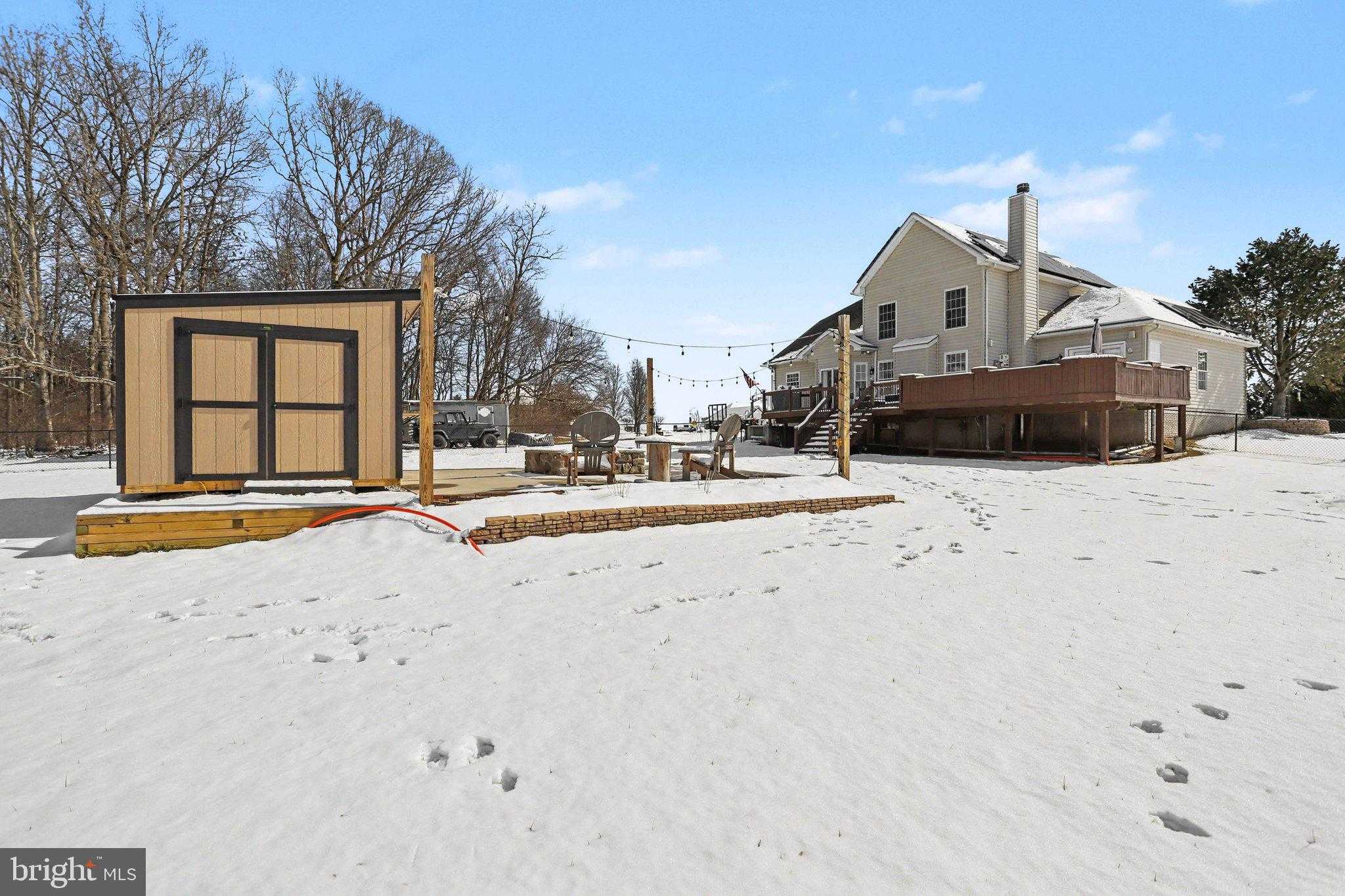 240 Amanda Dr photo 37