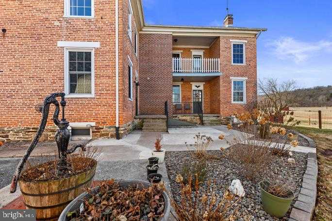 545 Hilltown Rd photo 6