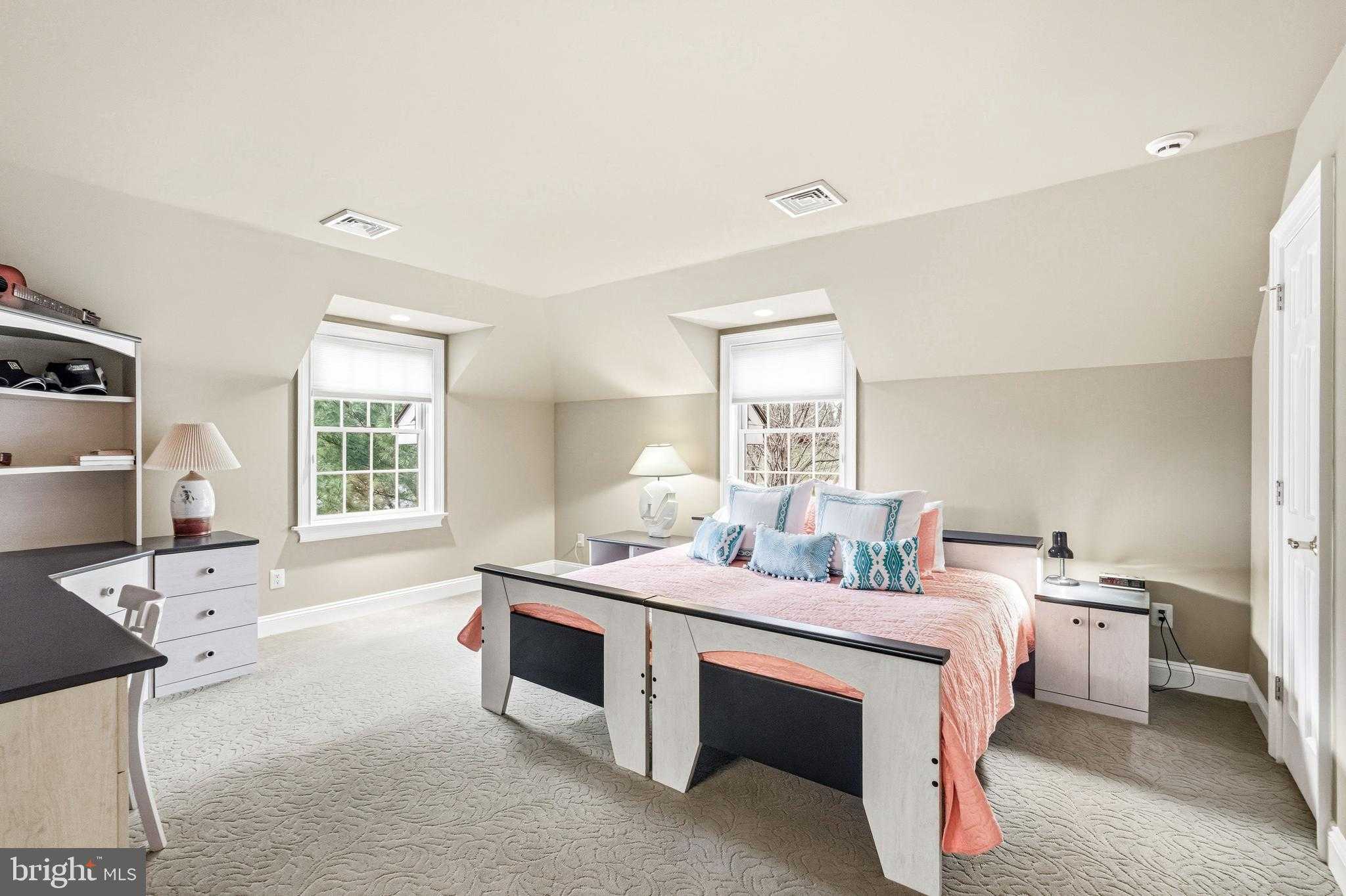 7 Mercer Gate Dr photo 24