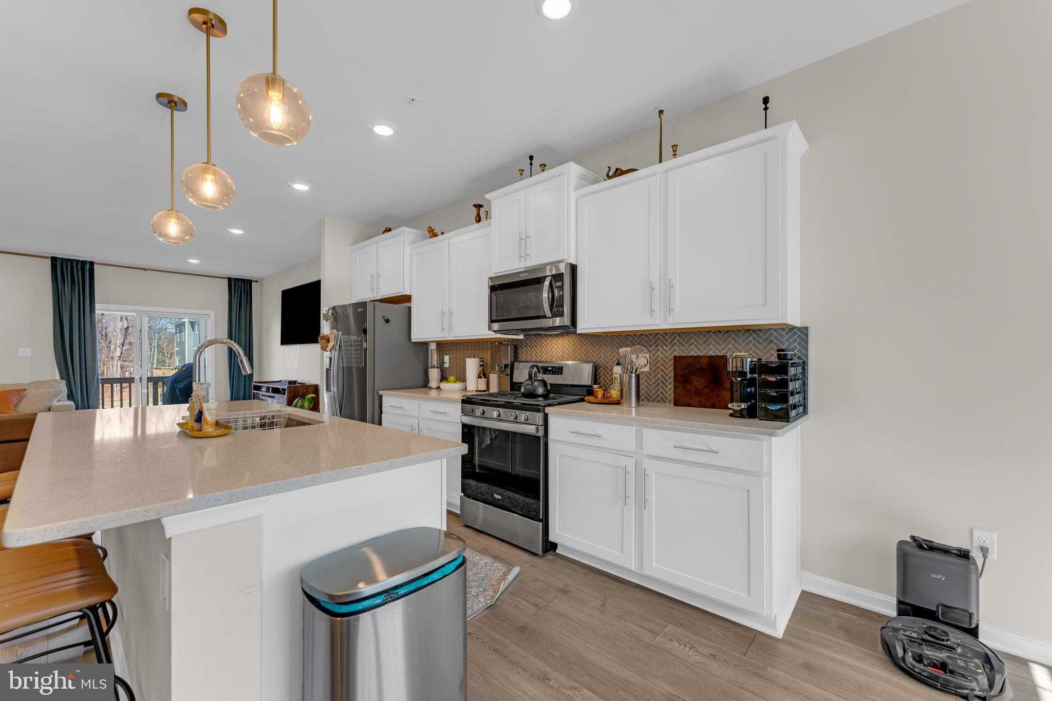 8805 Mimosa Ave photo 28