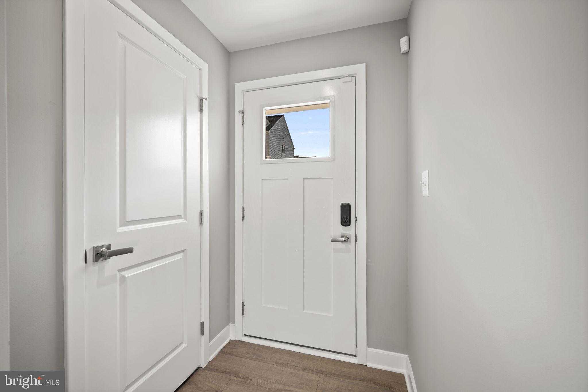 171 Woodgate Cir photo 3