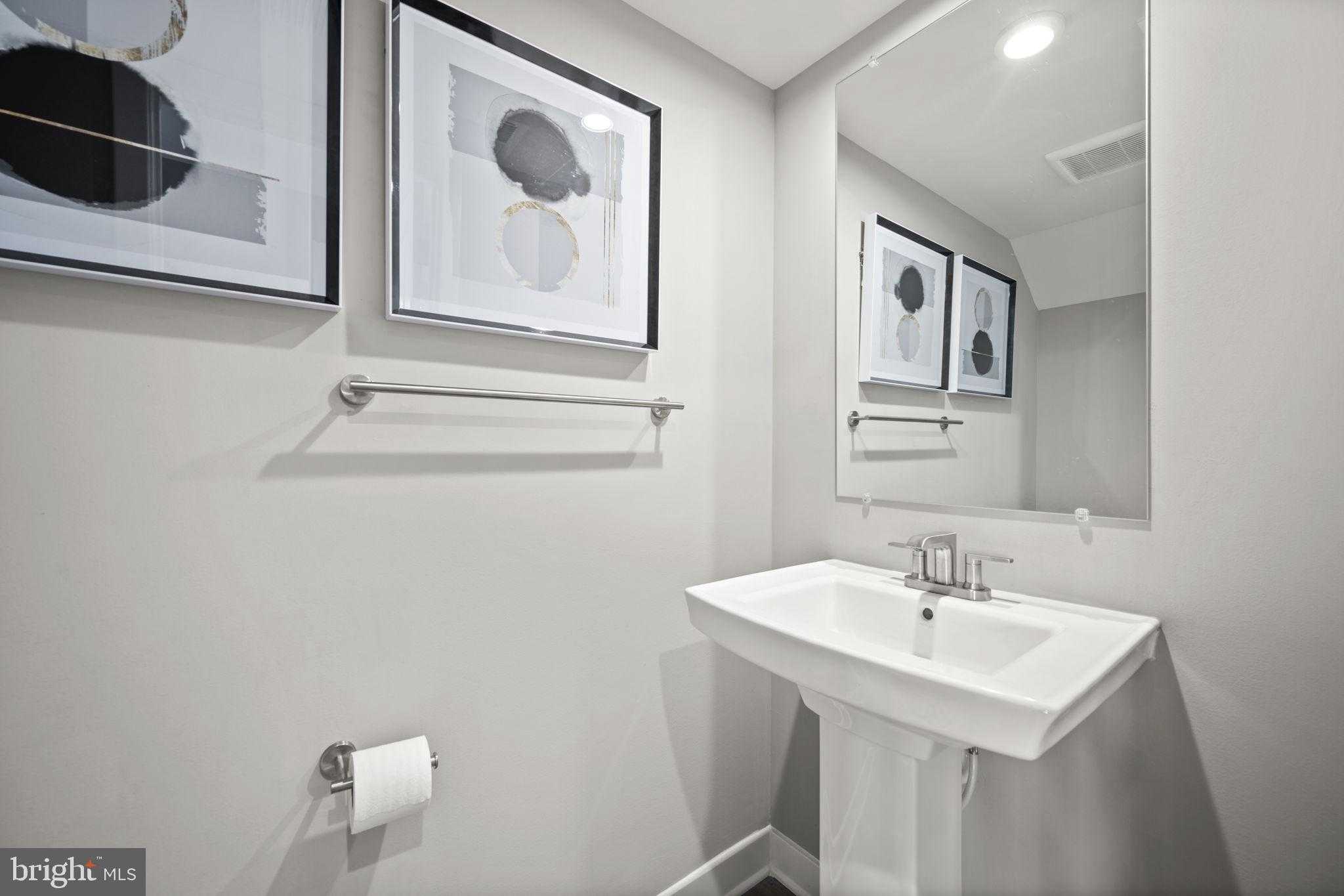 171 Woodgate Cir photo 8