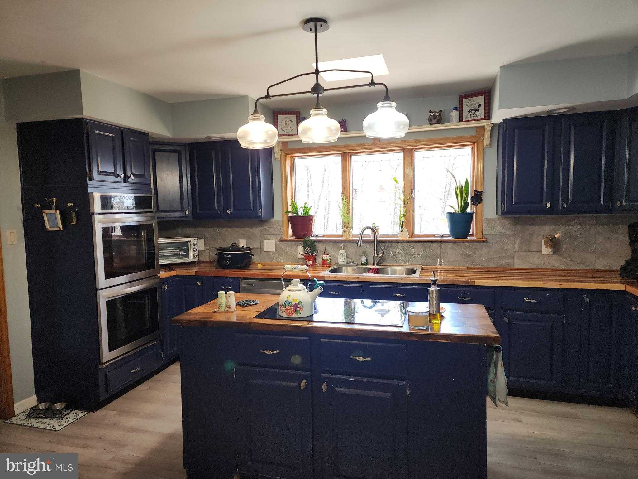 429 Dark Hollow Rd photo 5