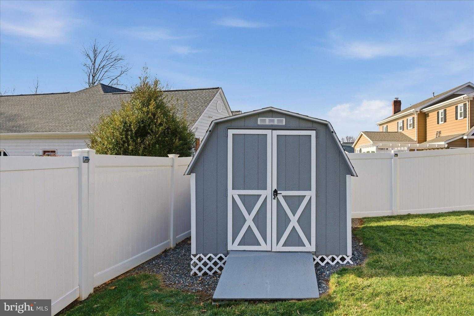 1021 Ridgemere Ln photo 18