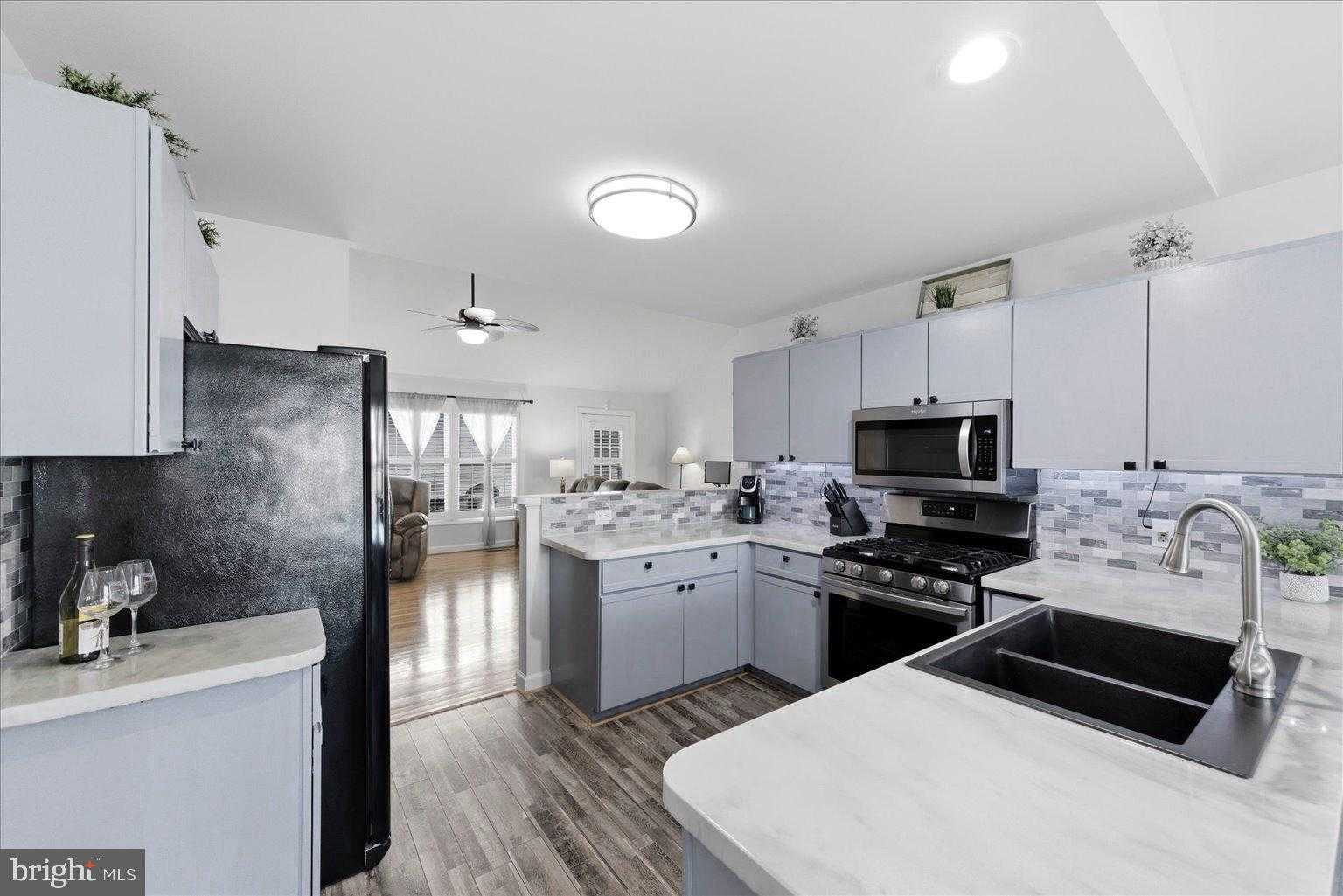 1021 Ridgemere Ln photo 7