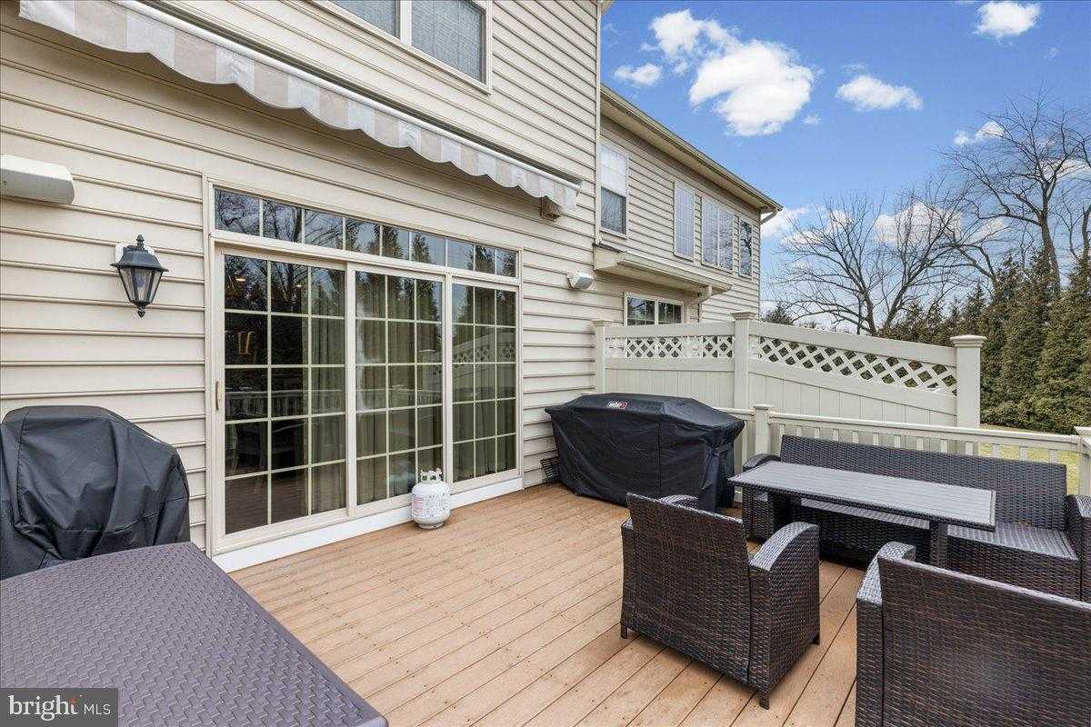 311 Saint James Dr photo 43