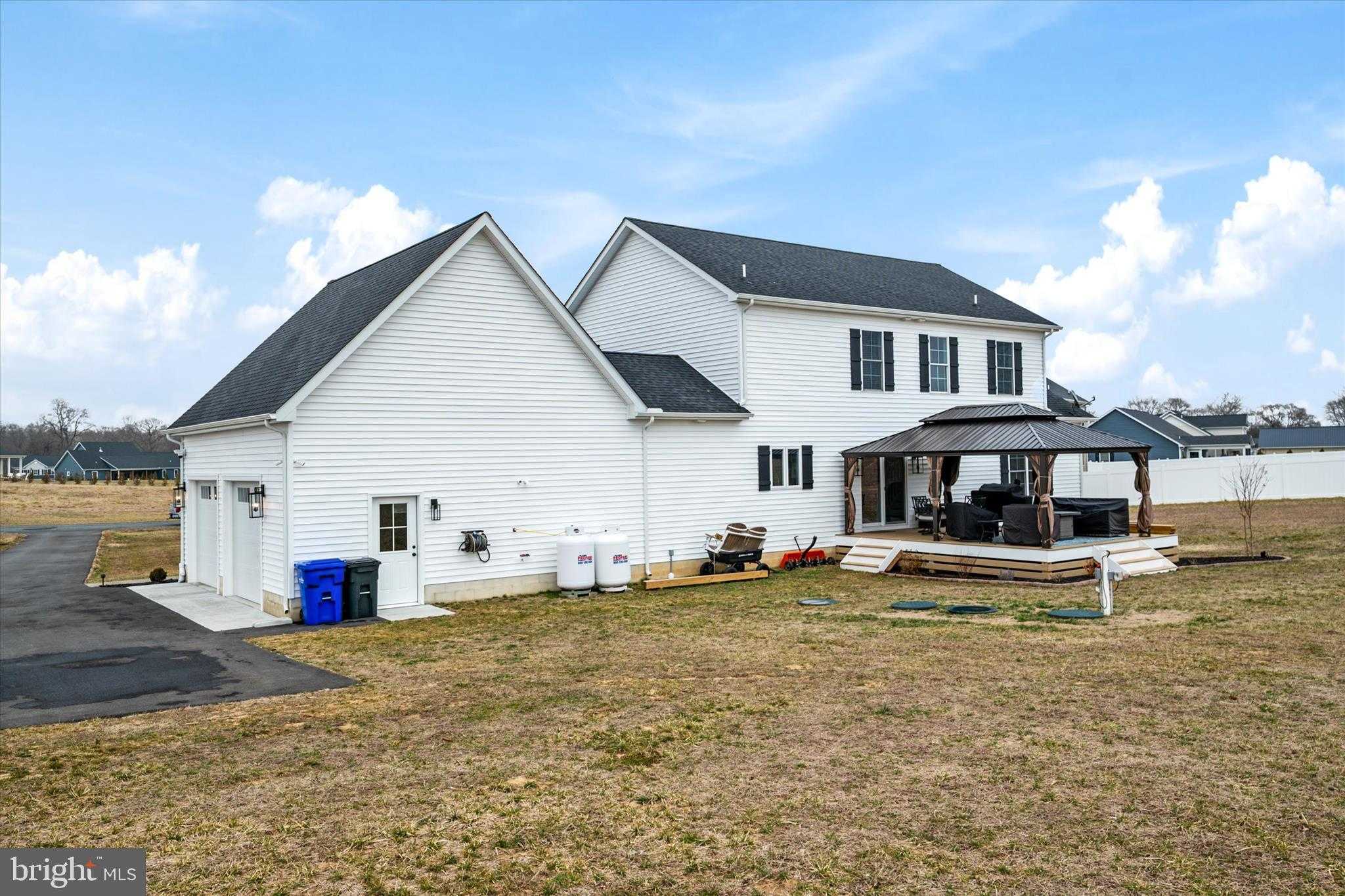 415 Eagle Manor Dr photo 39