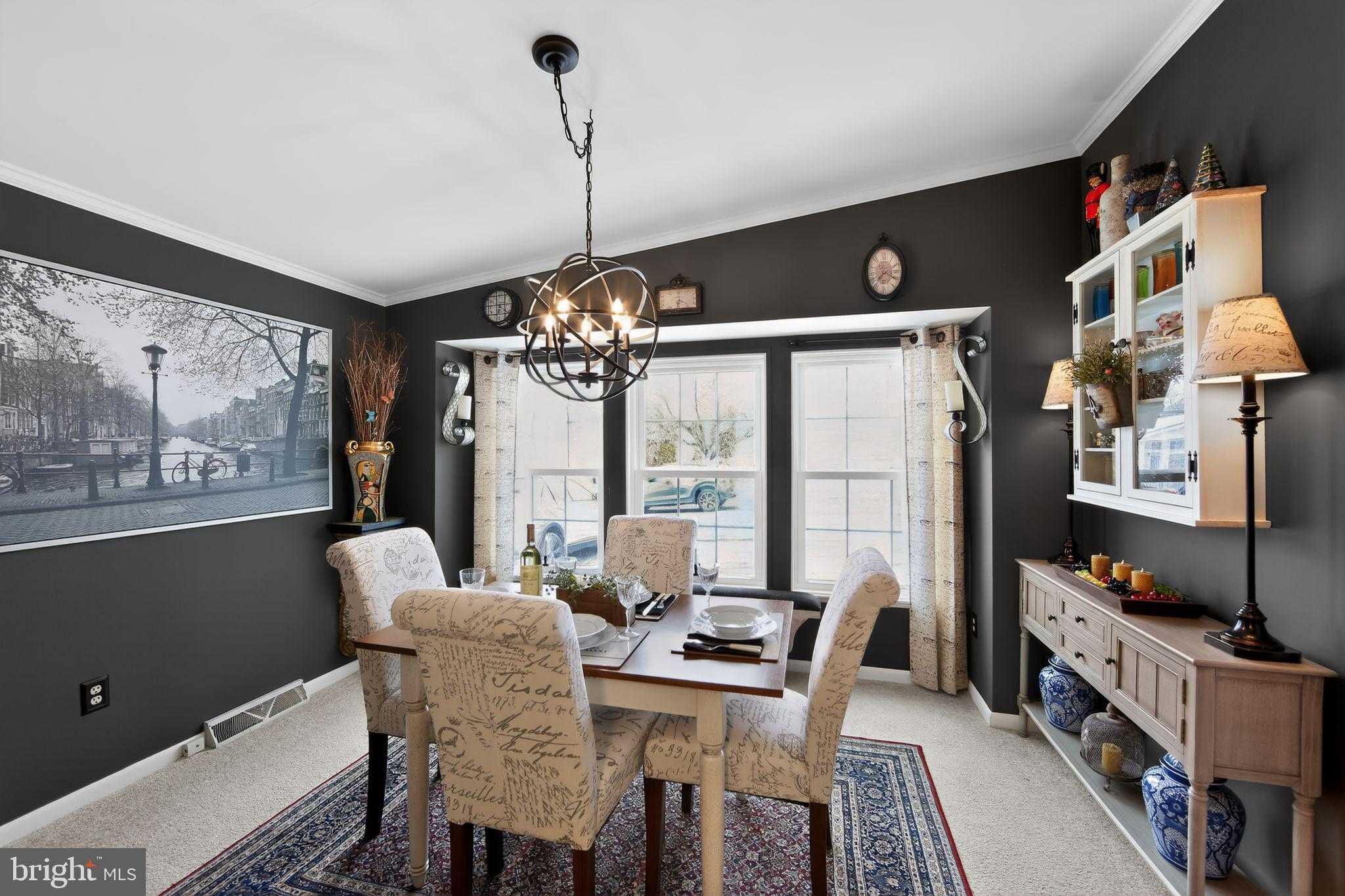 11 Oakplace CT W photo 7