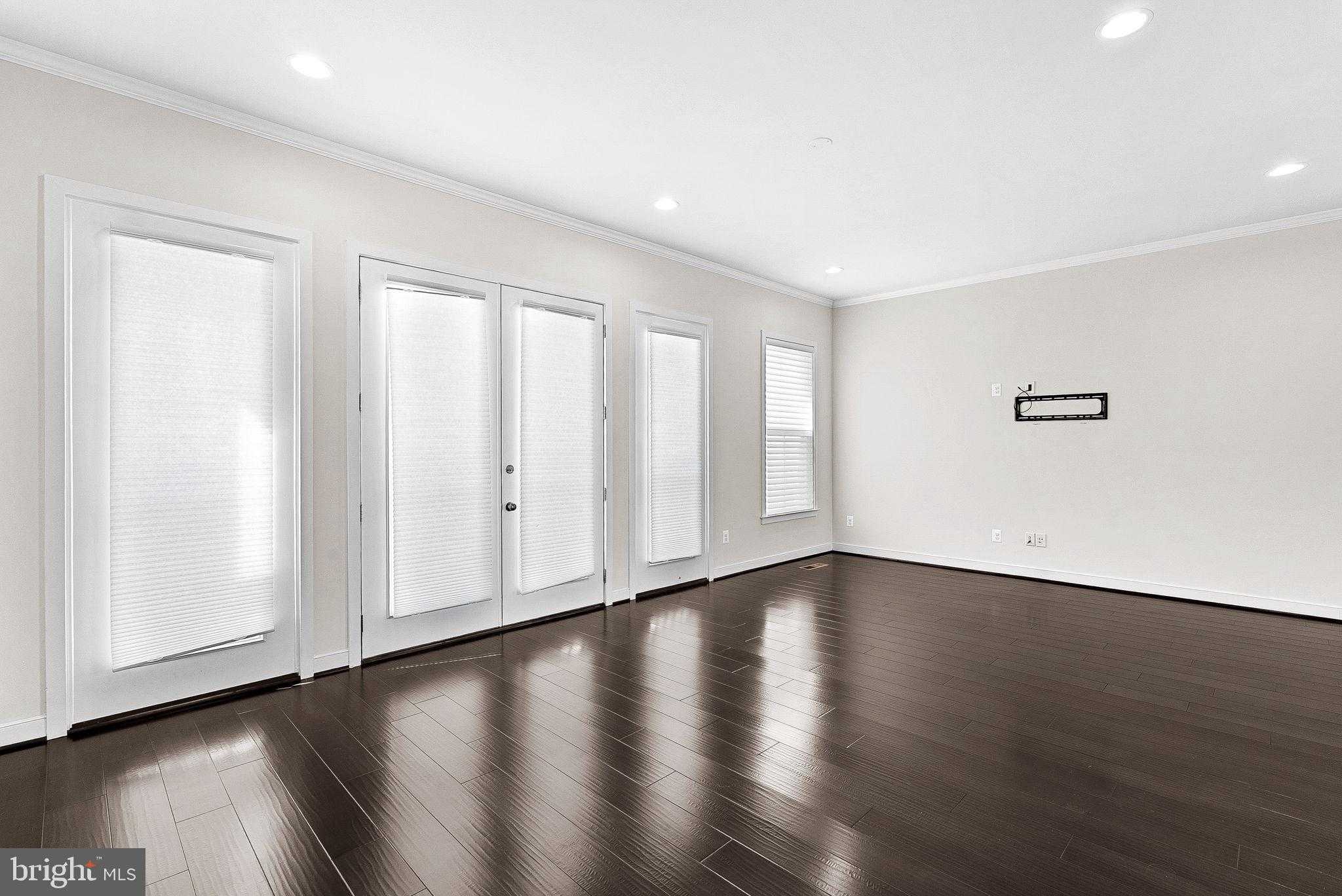 23104 Sullivans Cove Sq photo 4