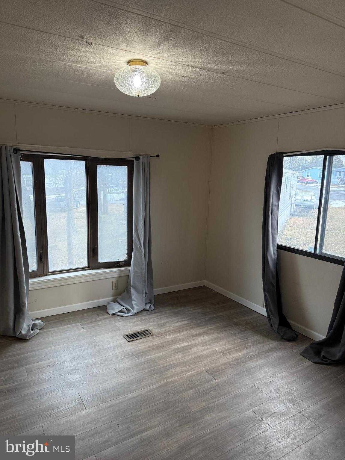 232 Yankee Rd photo 20