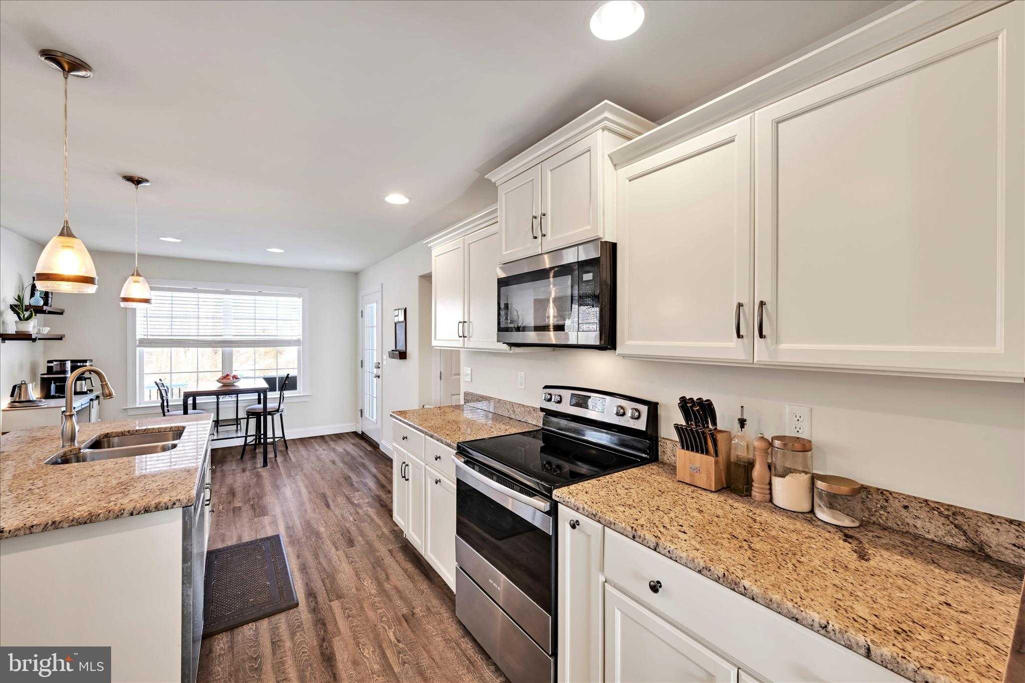 30 Jennifer Rd photo 17