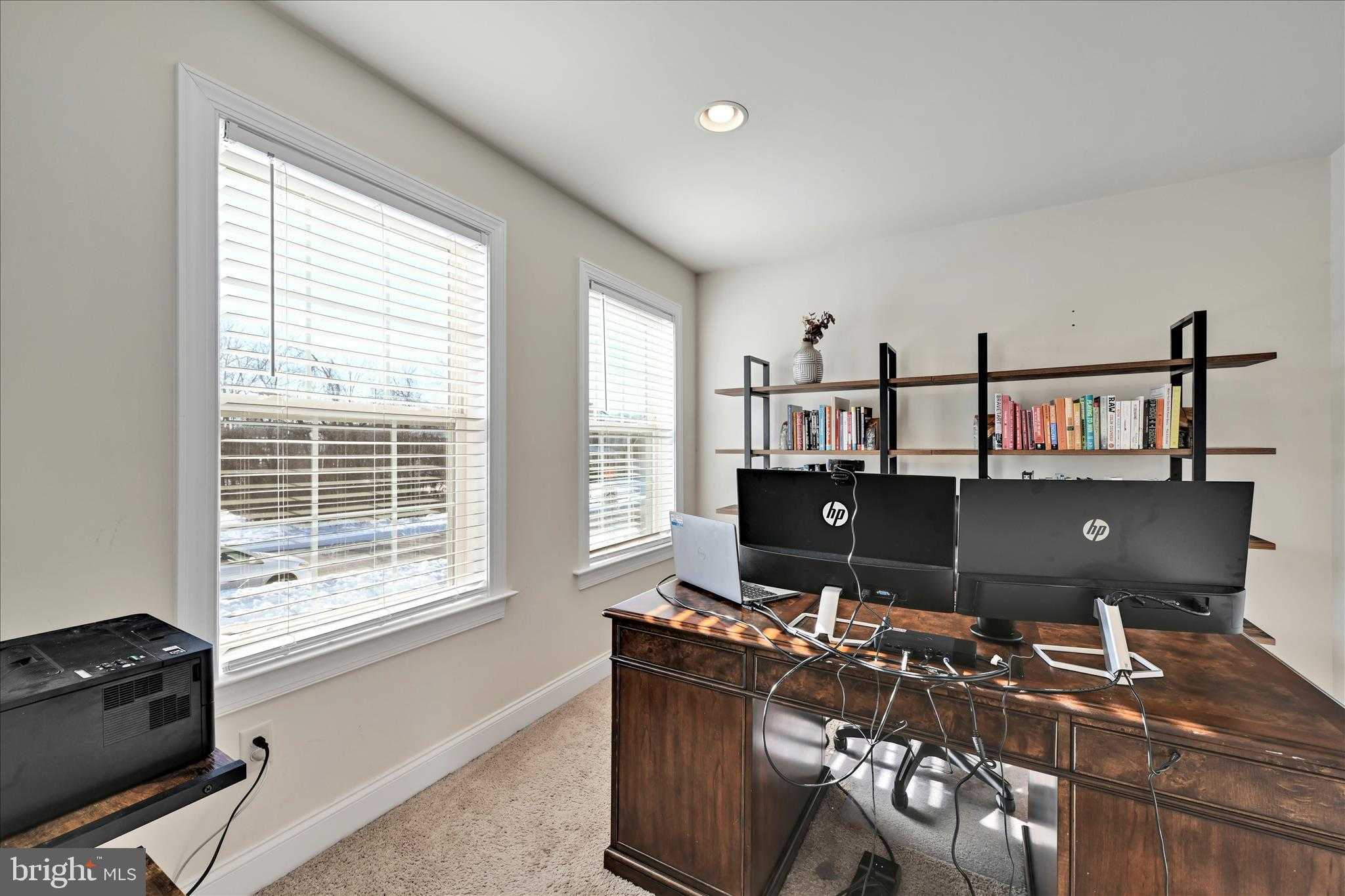 30 Jennifer Rd photo 30