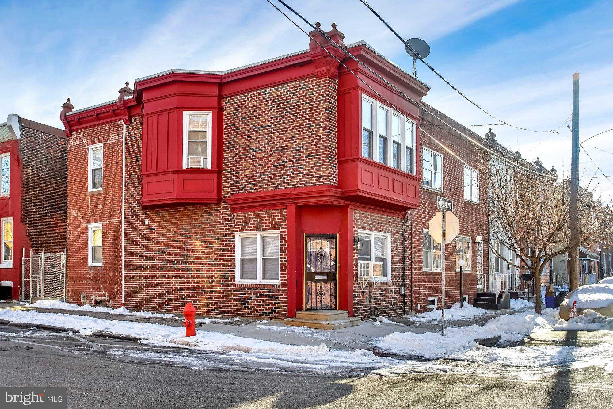 1900 W Bristol St photo 2