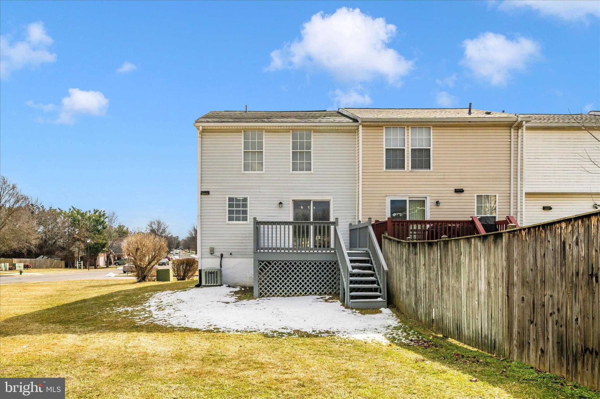 111 Tulip CT photo 33