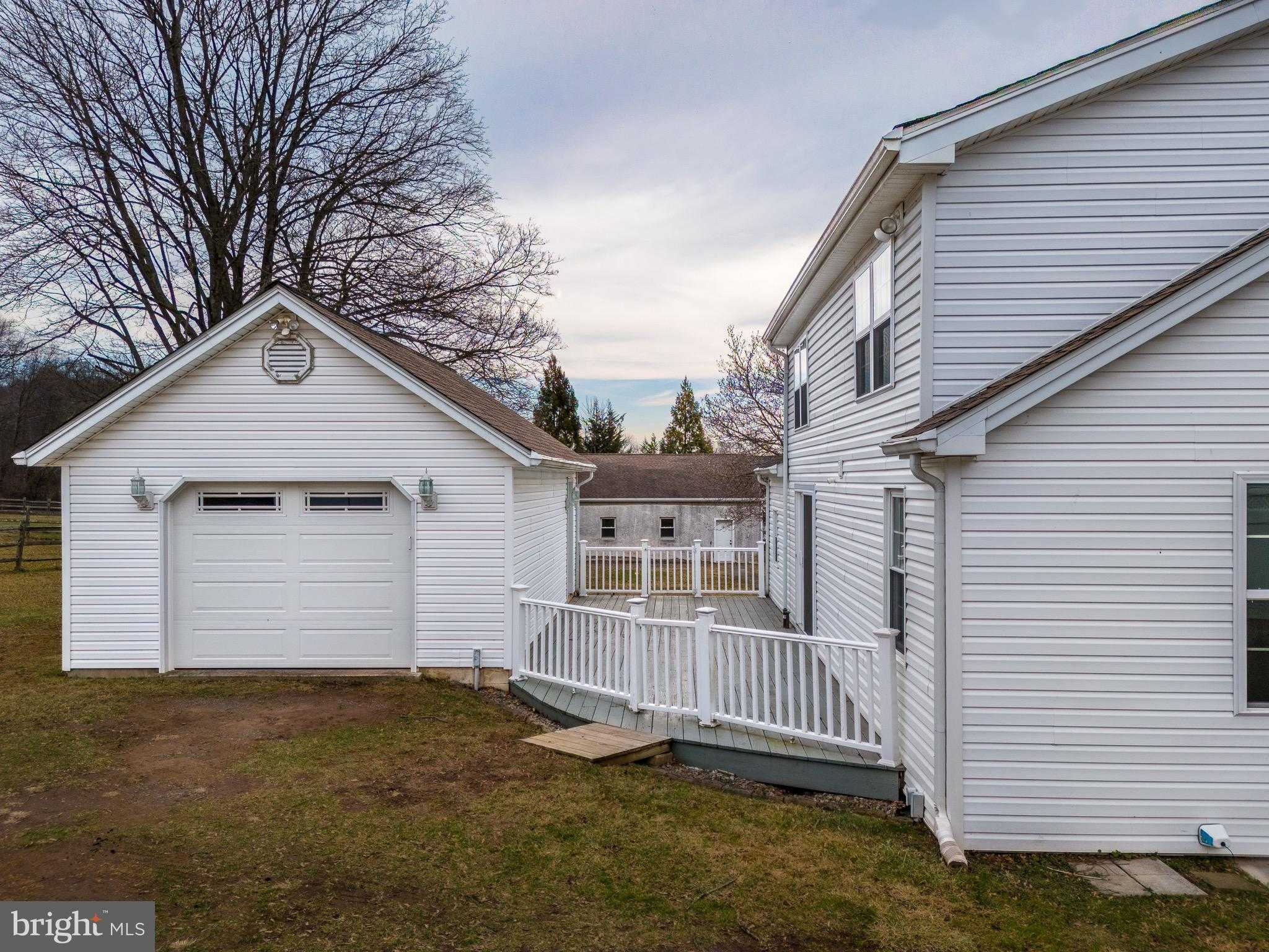 215 Hopewell Rd photo 6