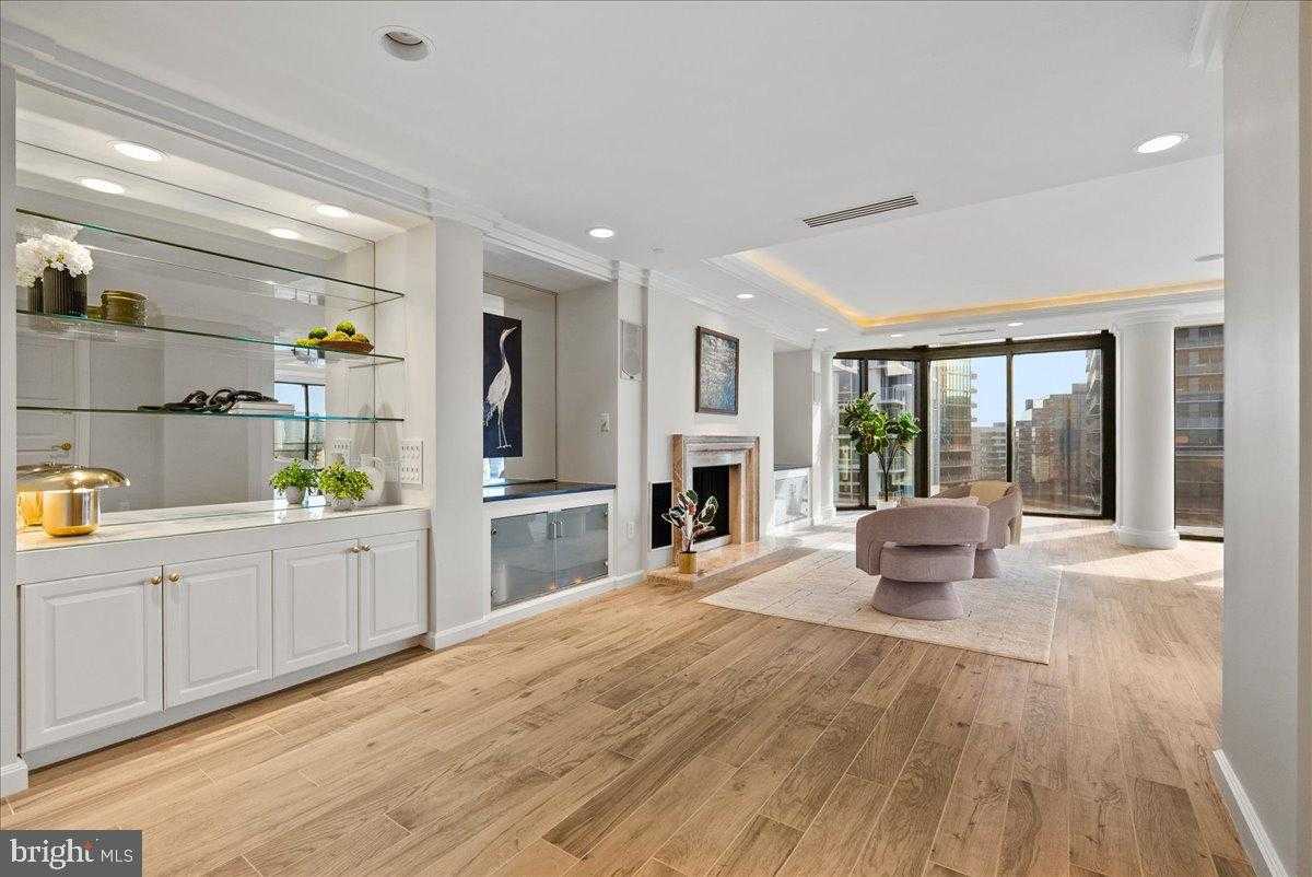 1530 Key Blvd Apt 1310 photo 2