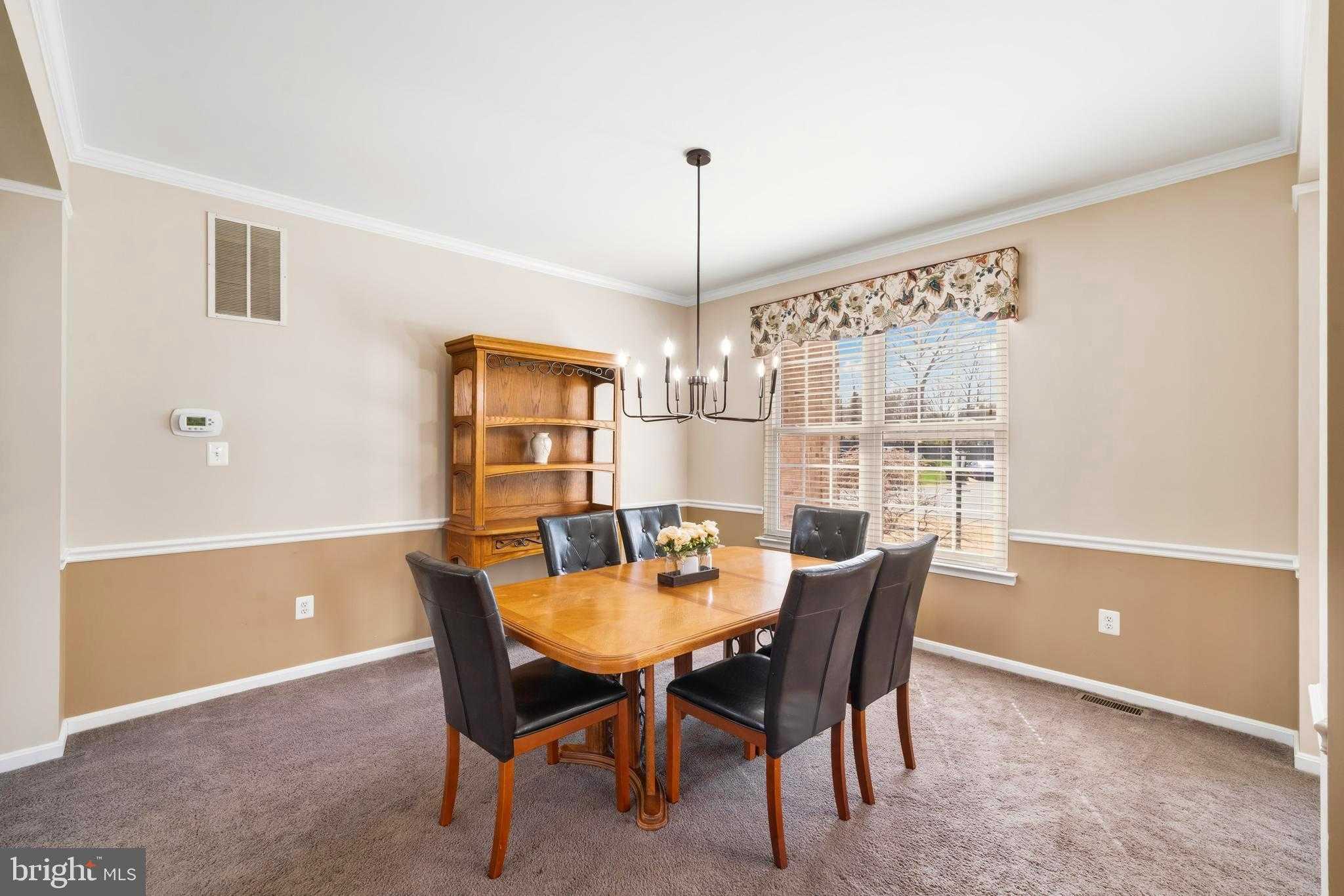 2752 Hale CT photo 7