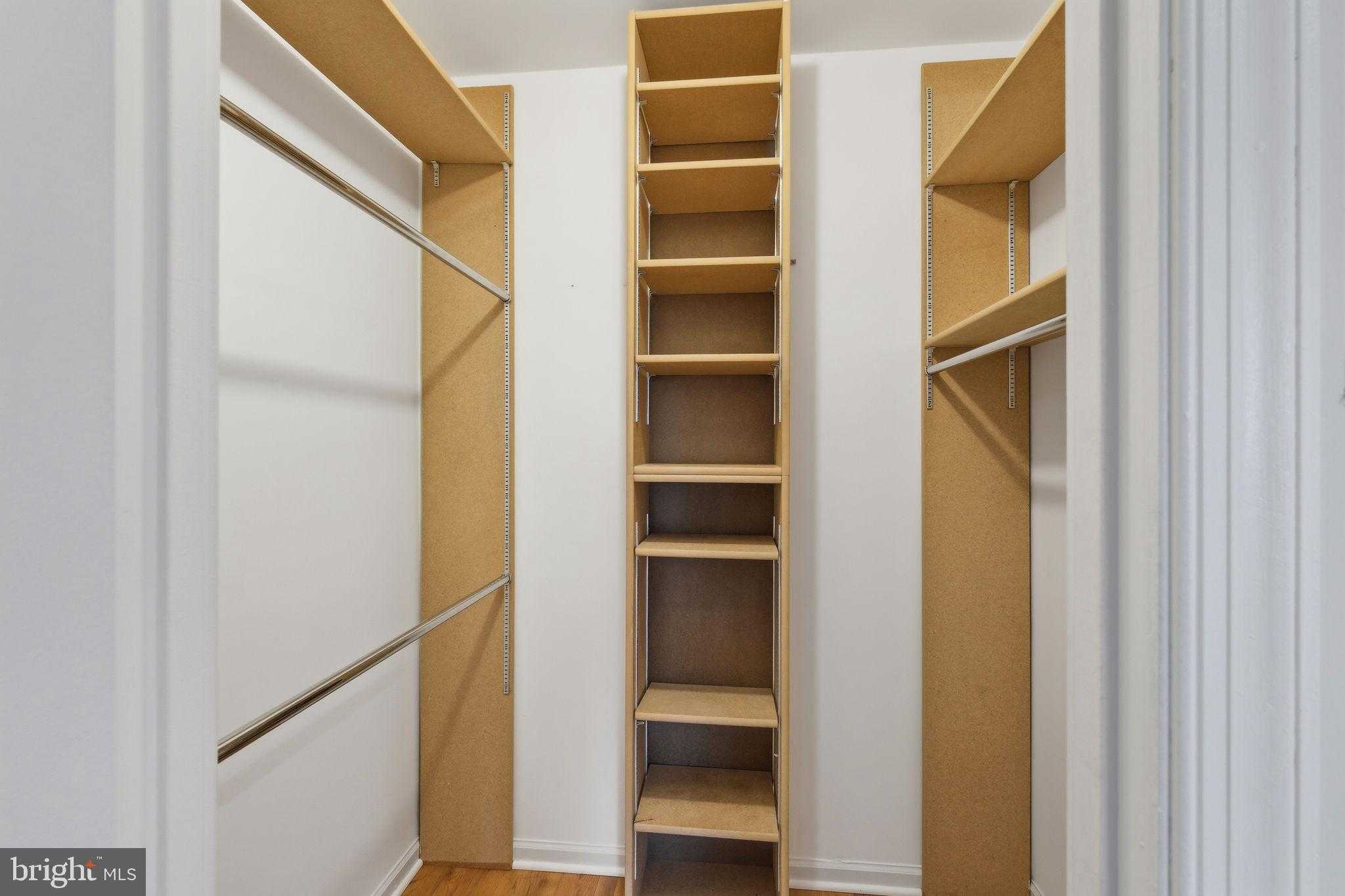 5 Canfield CT photo 26