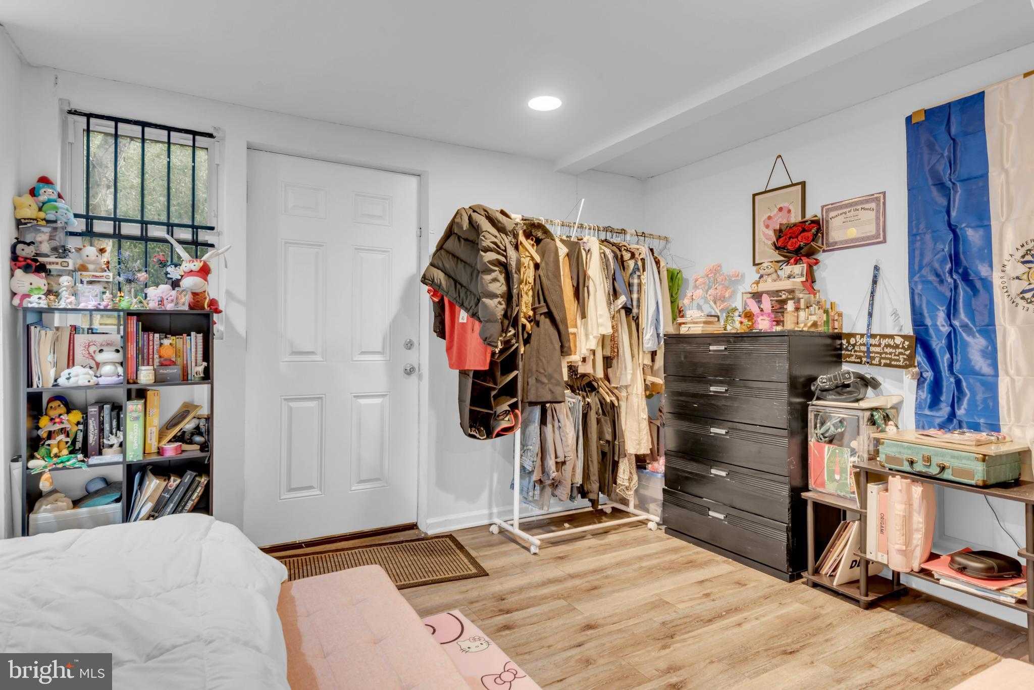 8221 Parham CT photo 23