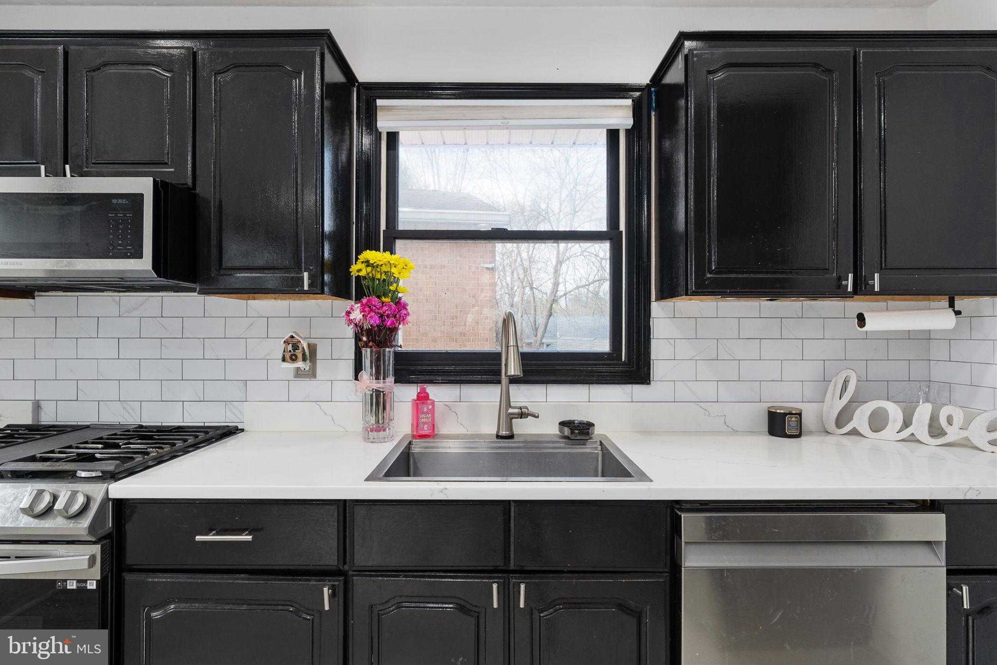 6306 Tracey CT photo 18