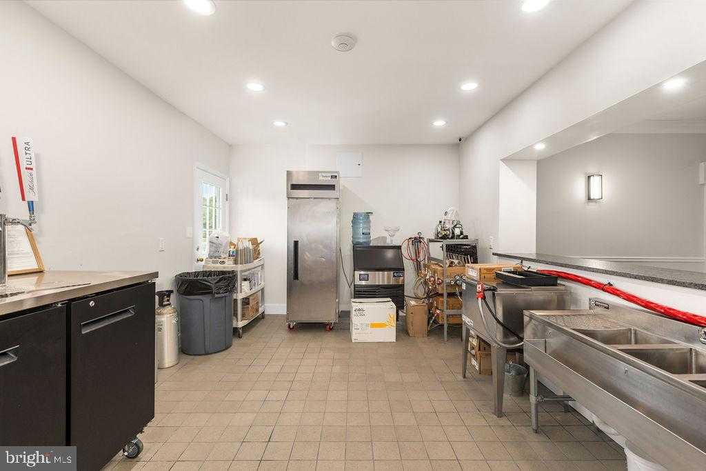 838 Bowling Green Rd photo 53