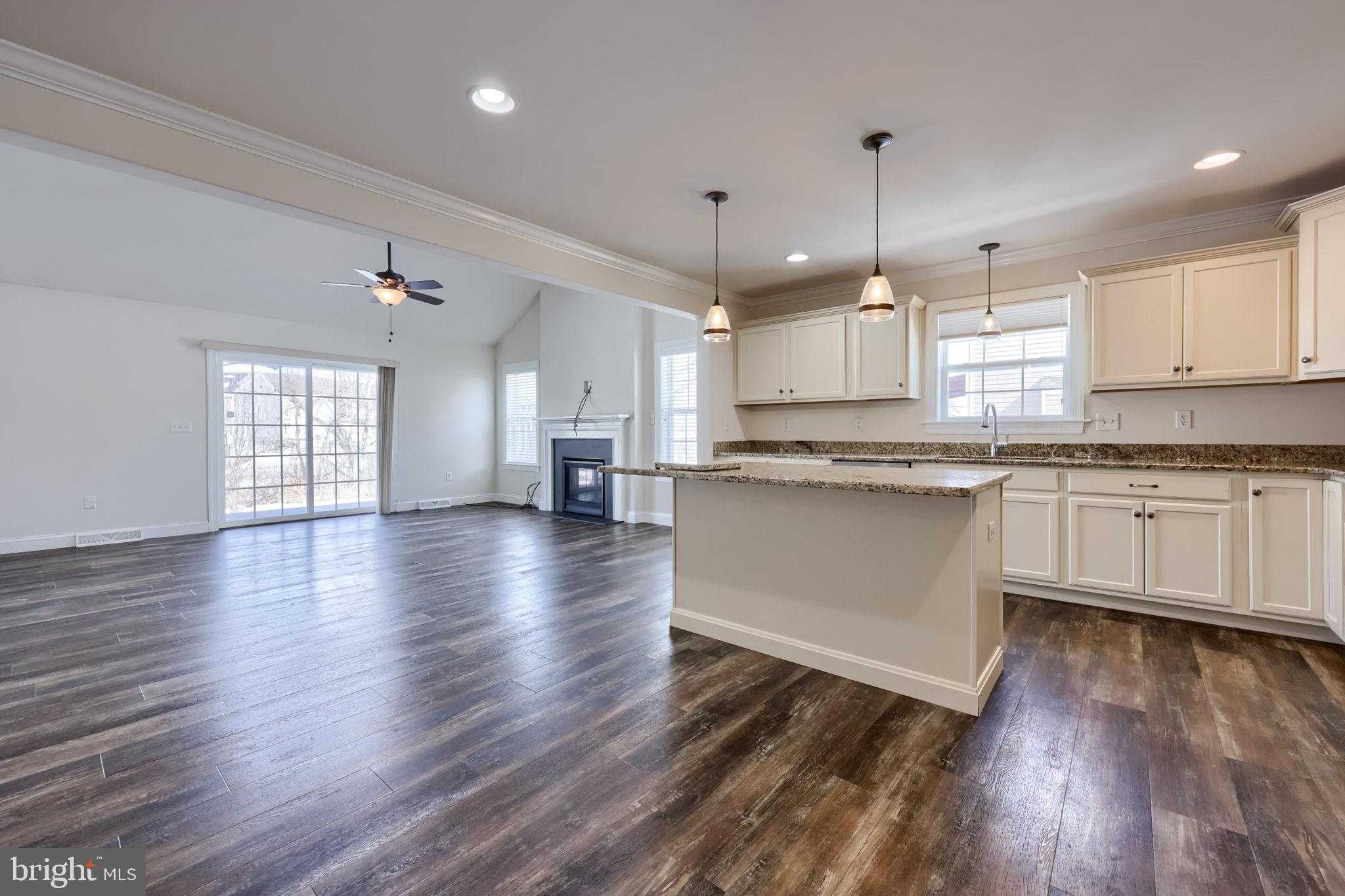 310 Andrew Dr photo 7