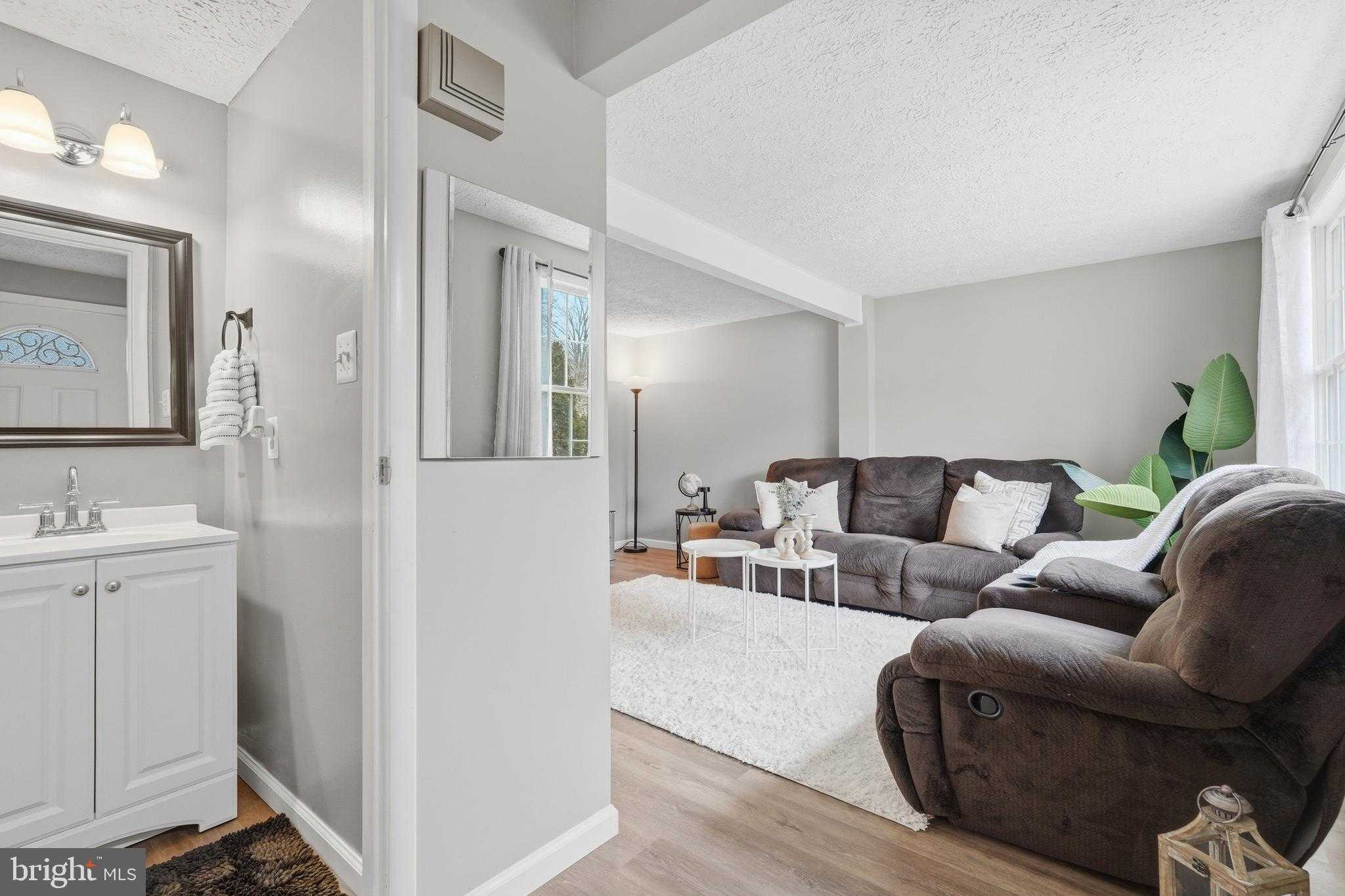 10504 Apple Ridge Rd photo 4