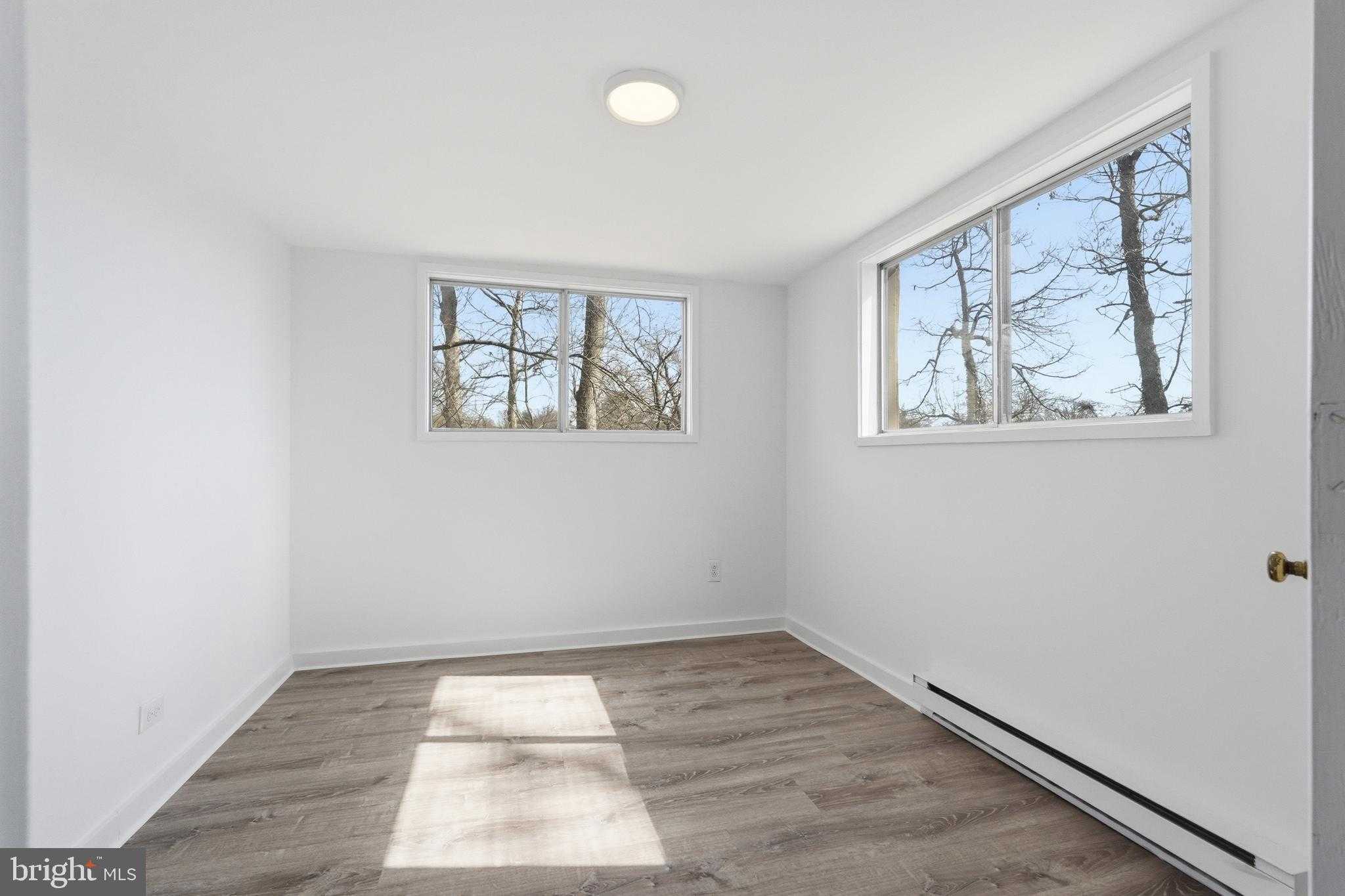 835 Bowie Rd photo 34