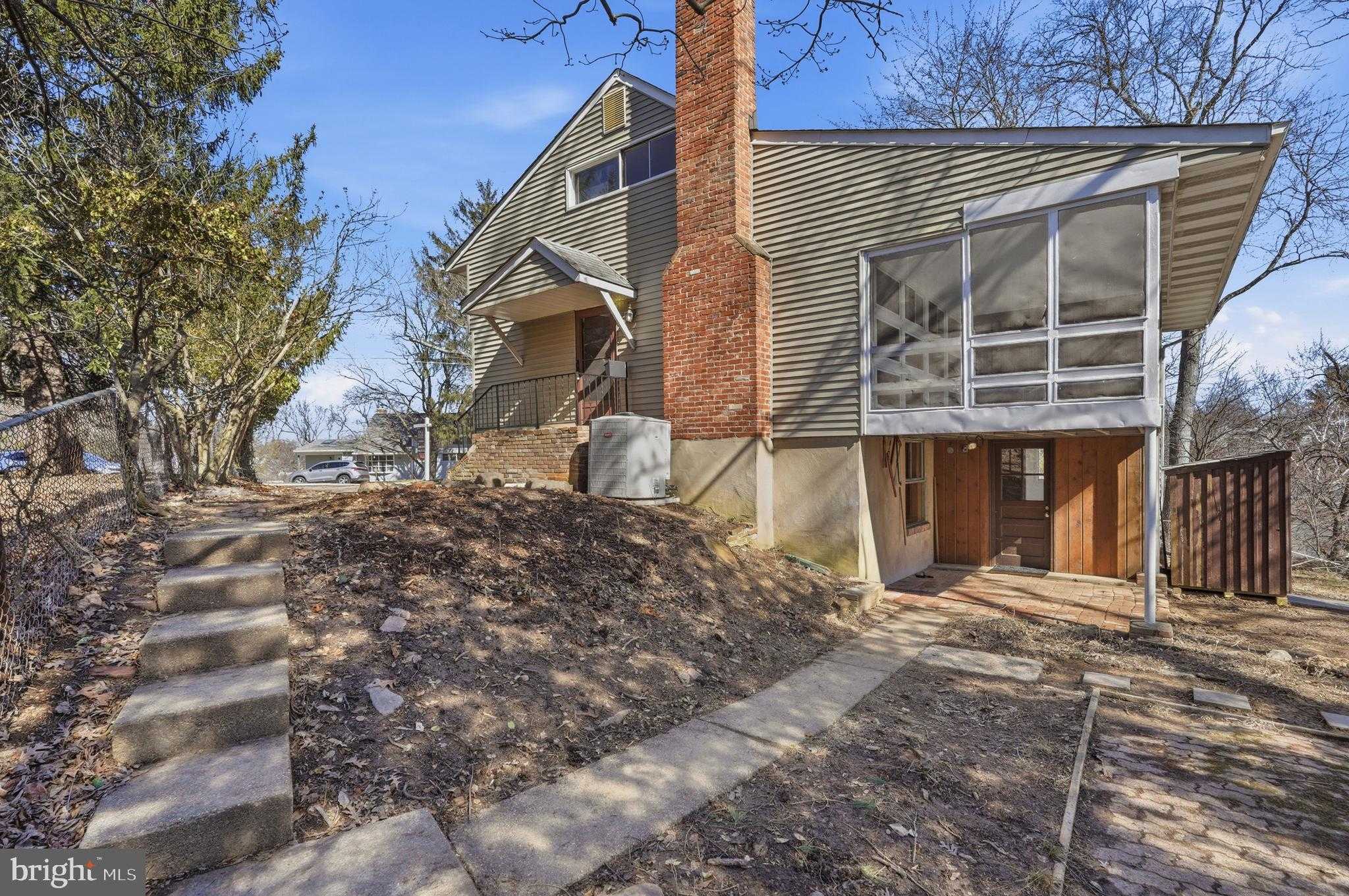 835 Bowie Rd photo 42