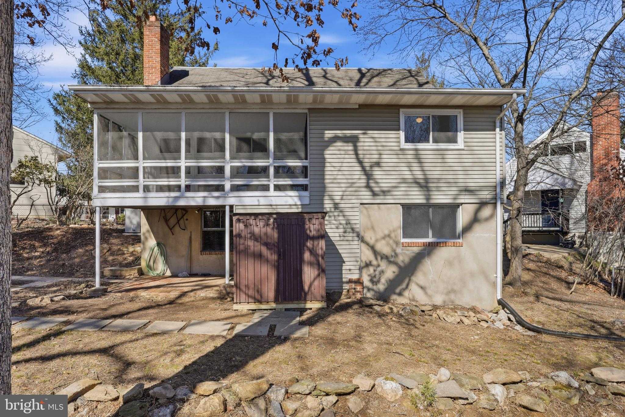 835 Bowie Rd photo 47